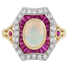 Australischer Opal mit Rubin-Diamant-Halo-Ring im Art-déco-Stil aus 14 Karat Gelbgold