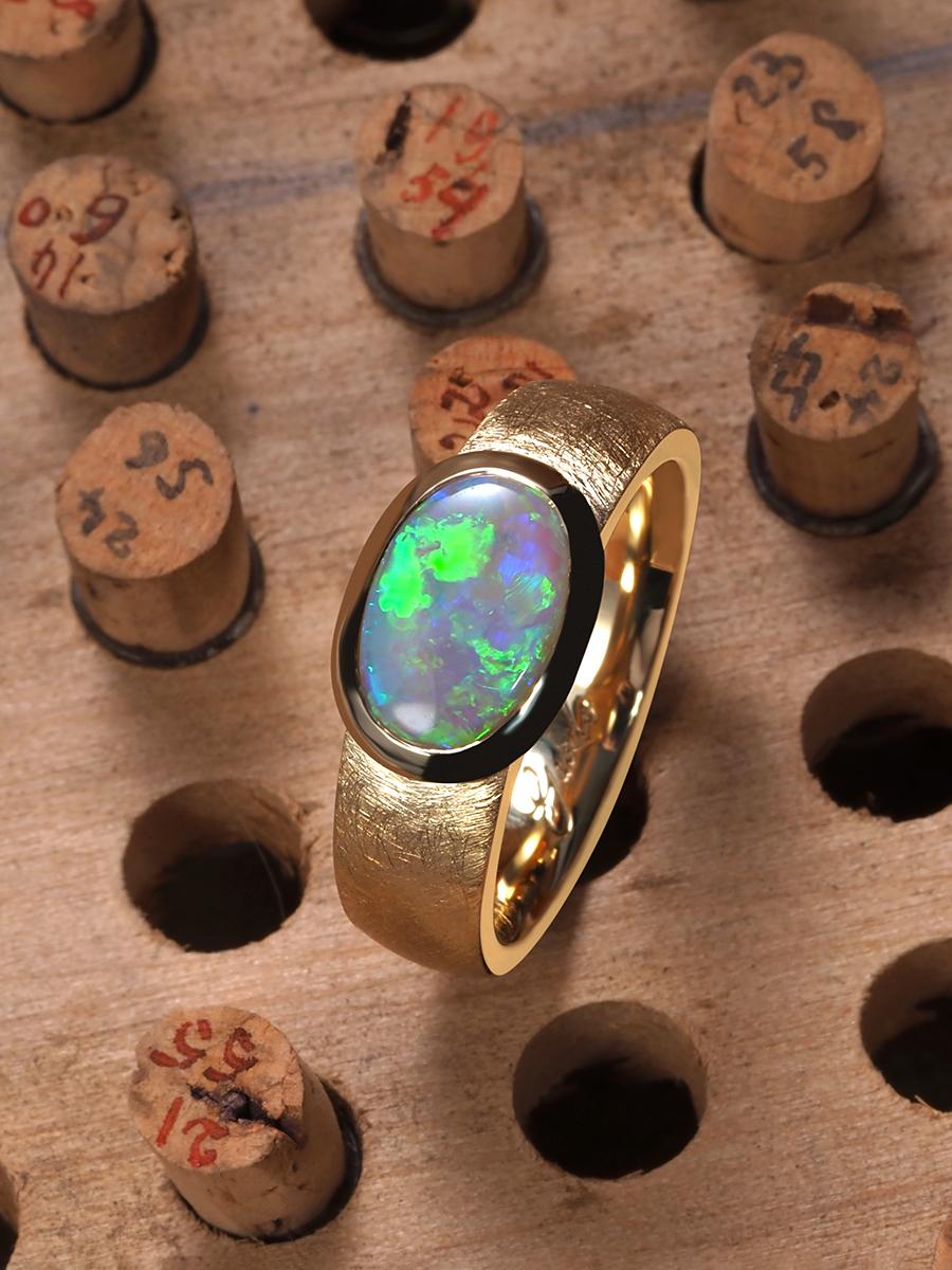 Women's or Men's Australian Opal Yellow Gold Engagement Ring For Sale