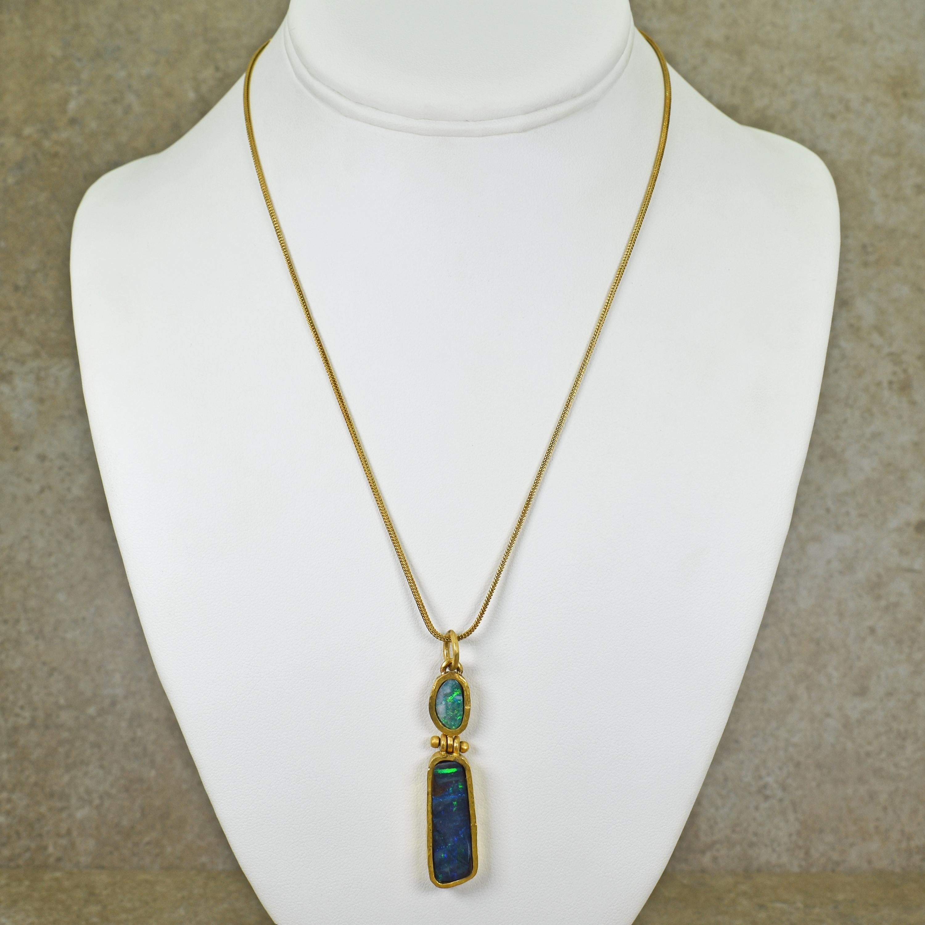 Australian Opals & Forged 22 Karat Gold Hinged Pendant Necklace In New Condition For Sale In Naples, FL