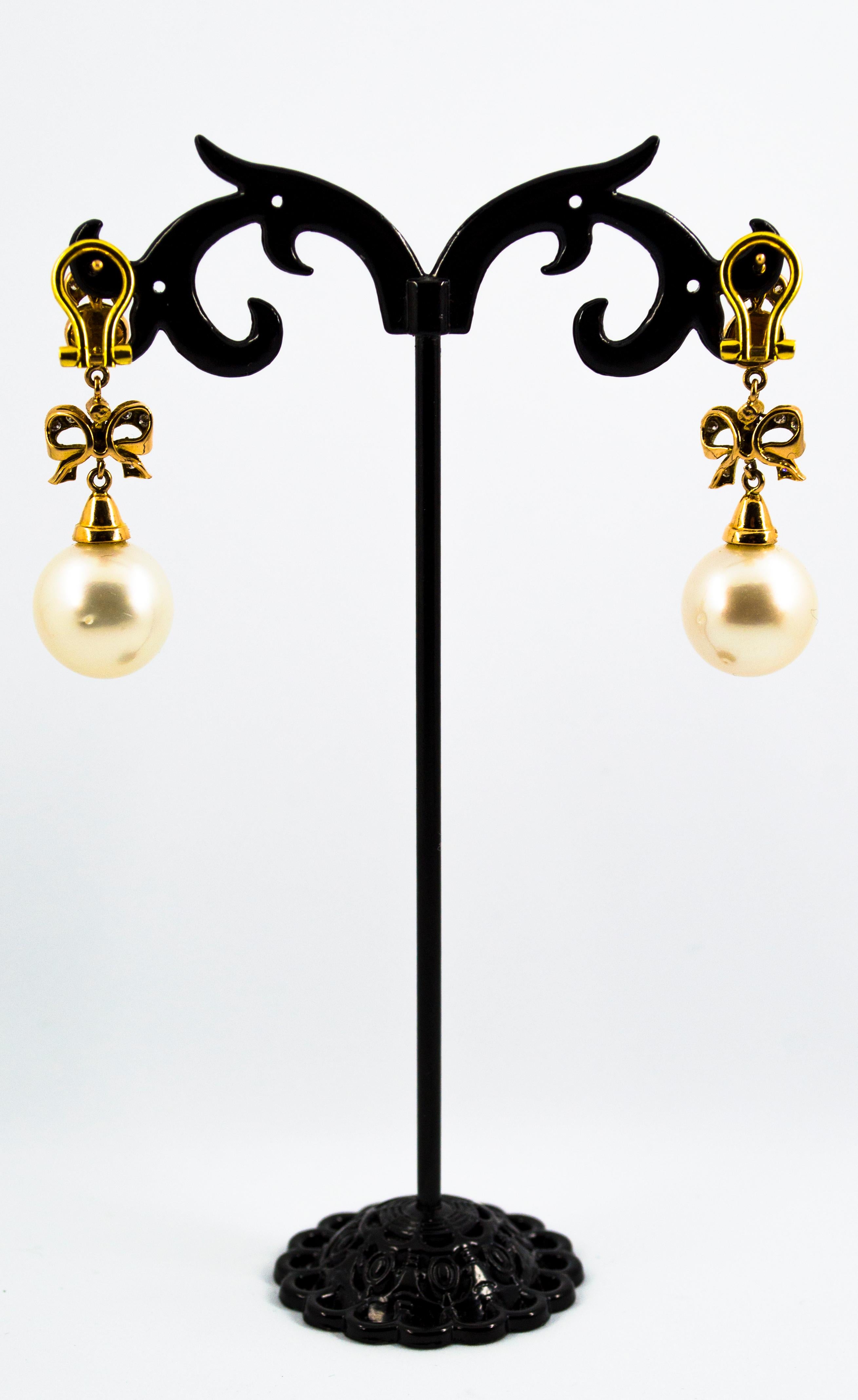 Australian Pearl 0.50 Carat White Diamond Onyx Yellow Gold Clip-On Earrings For Sale 3