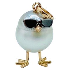 Australian Pearl 18kt Gold Pendant Necklace Chick Sunglasses Made in Italy