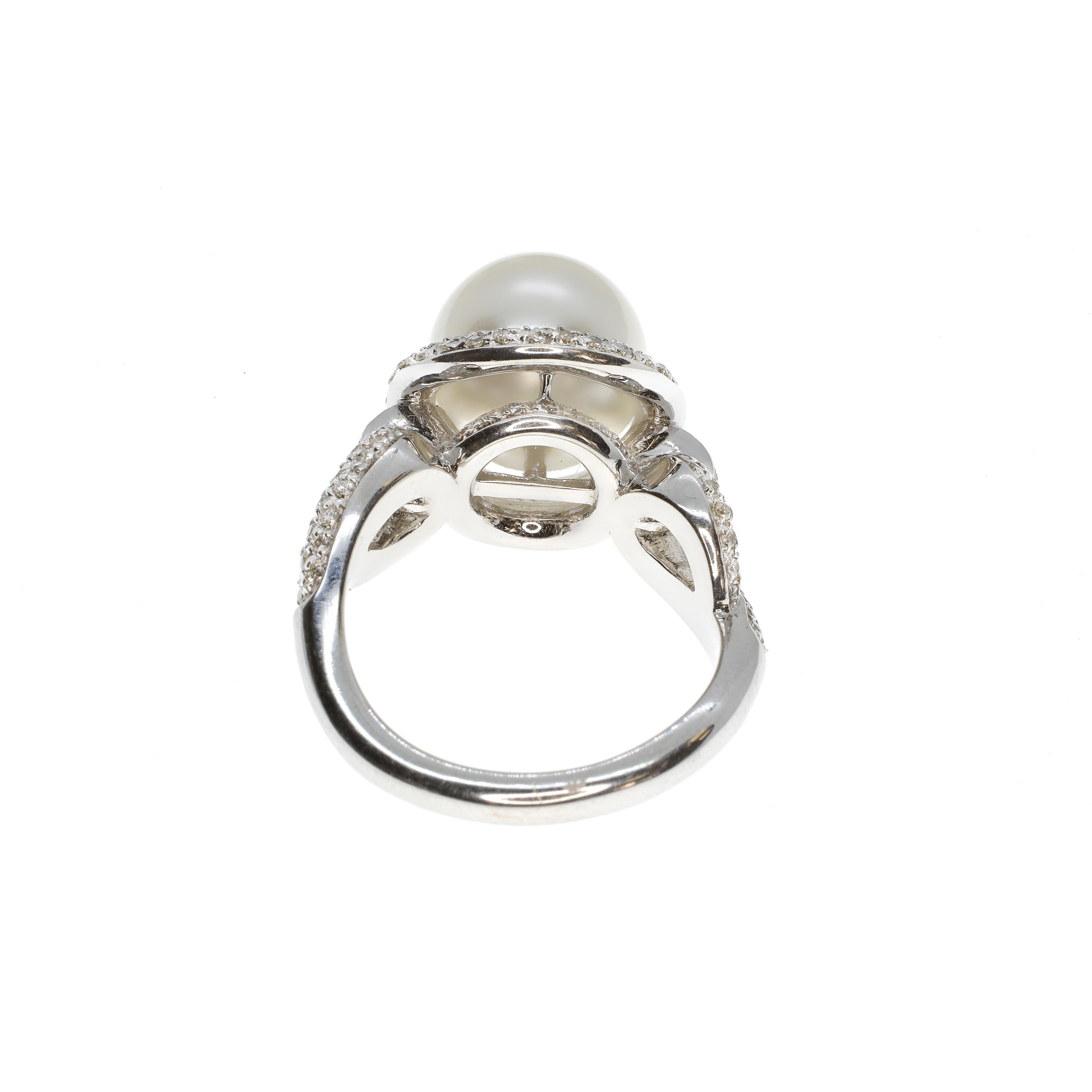 Contemporary 21st Century 18 Karat Gold Australian Pearl and White Diamond Cocktail Ring  For Sale