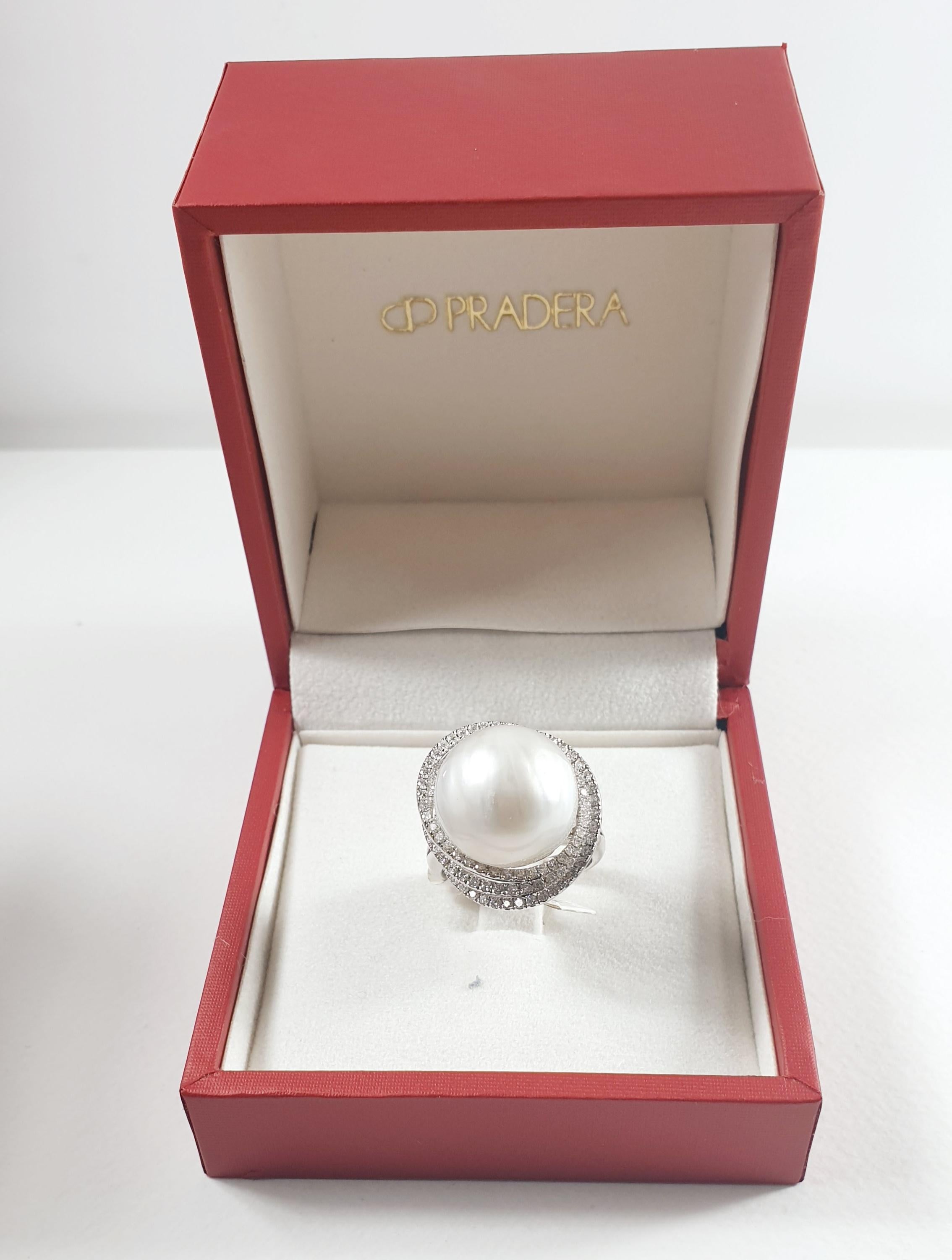 Australian Pearl Ring in 18 Karat White Gold and Diamonds For Sale 1