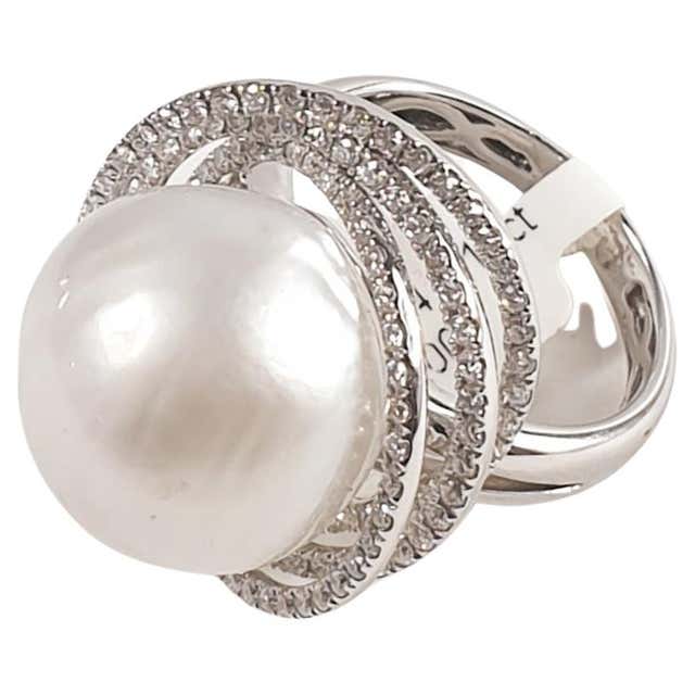 Australian Pearl Ring in 18 Karat White Gold and Diamonds For Sale at ...