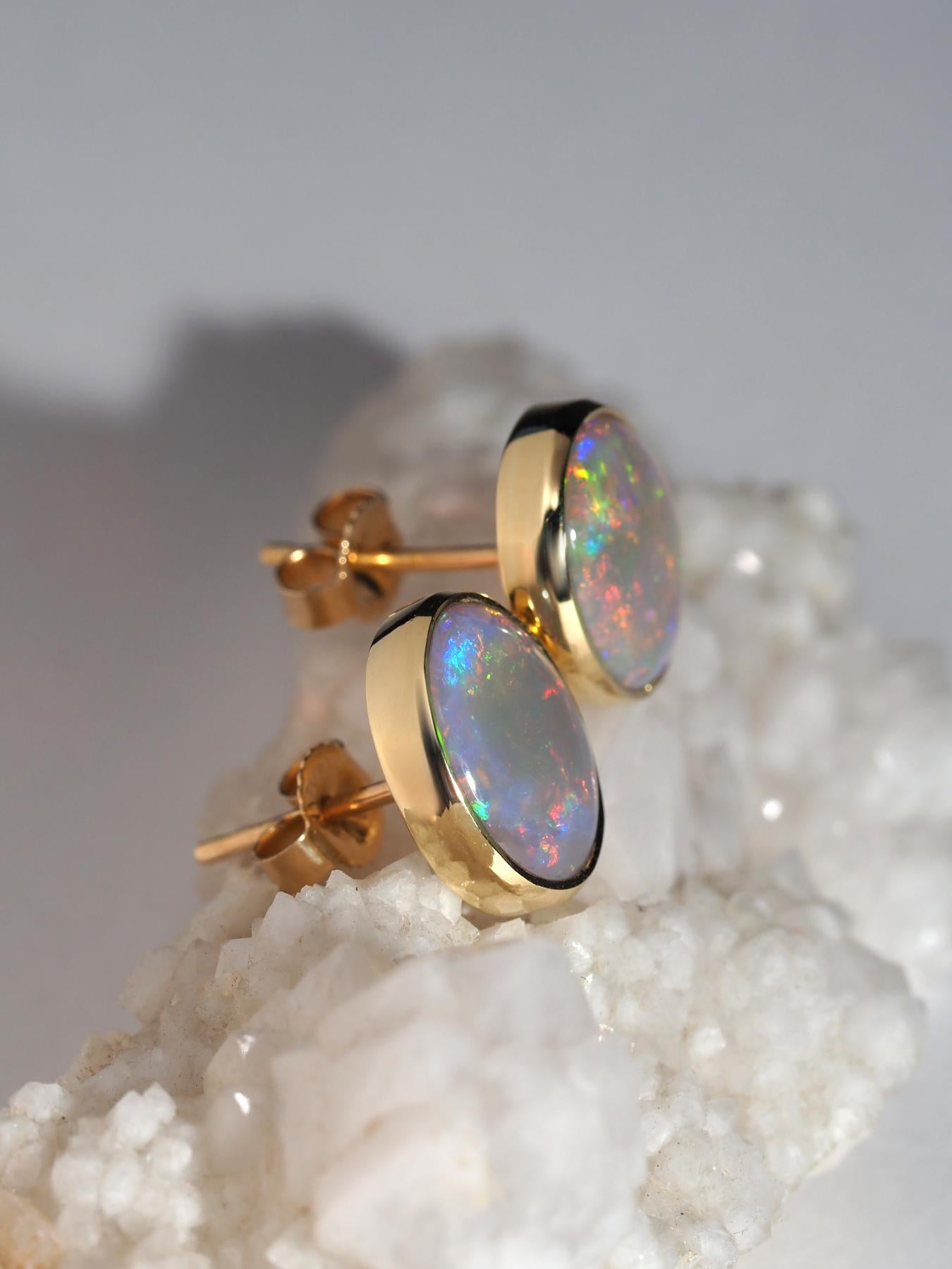Women's or Men's Australian Precious Opal 18K Yellow Gold Stud Earrings For Sale