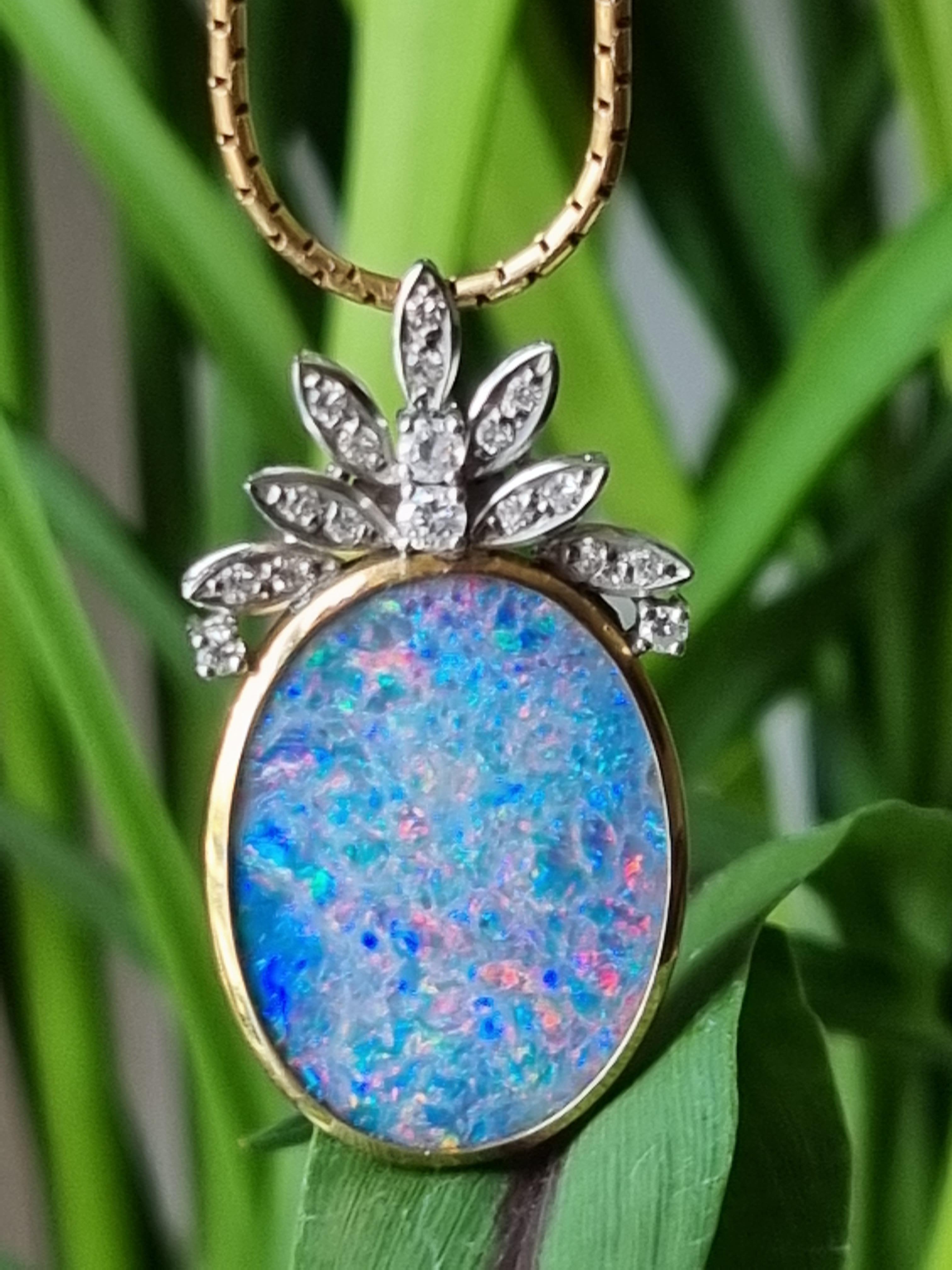 Women's Australian´s Lightning Ridge Dark Solid Opal and Diamond Pendant For Sale