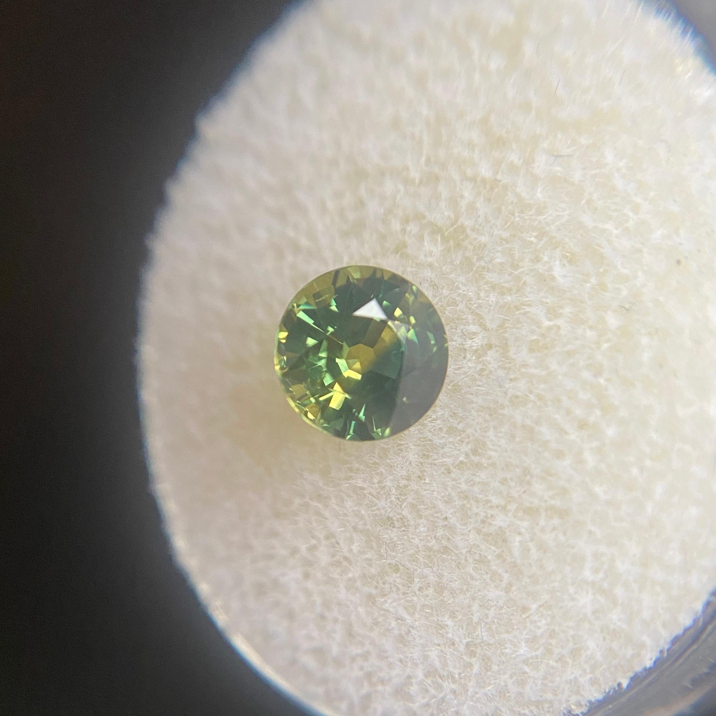 Women's or Men's Australian Sapphire 1.32 Carat Unique Bi Color Green Yellow Round Cut Loose Gem