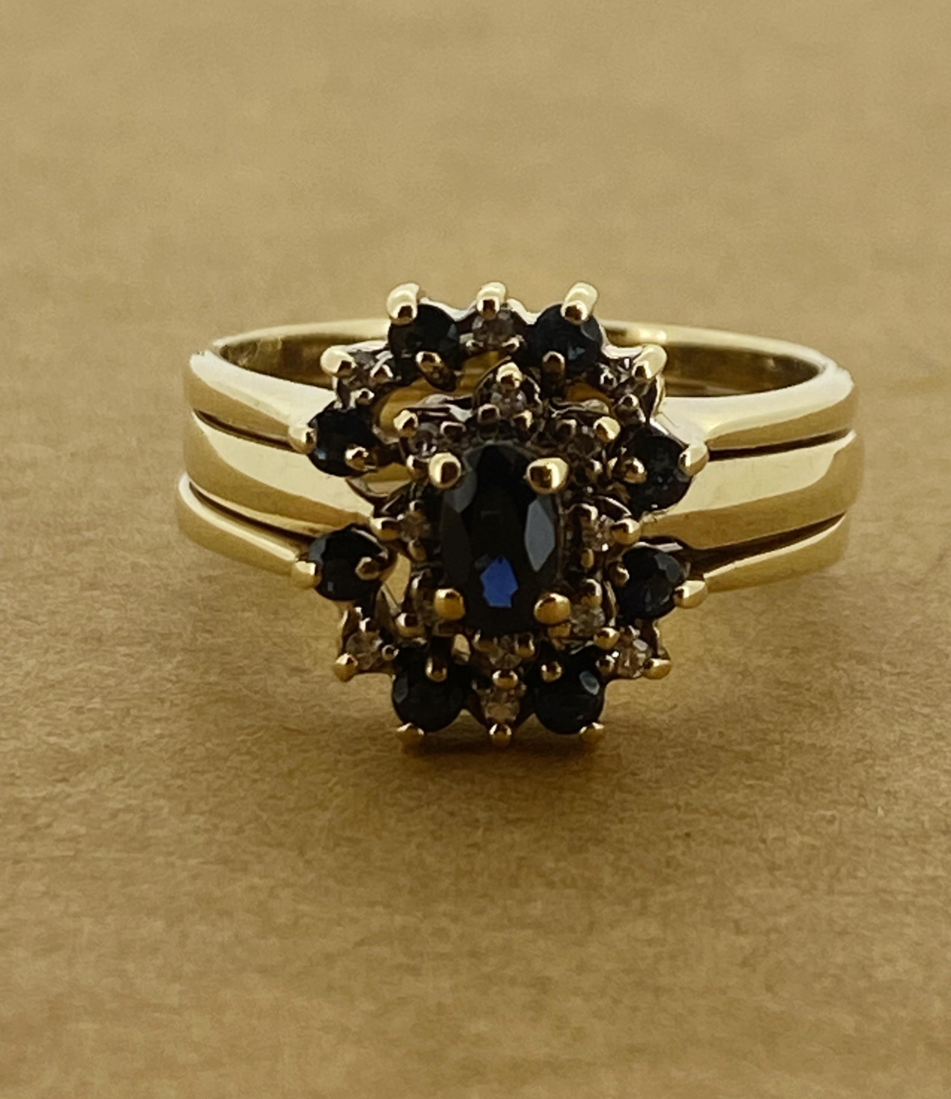 Bague rétro en forme de fleur en or jaune 9K avec saphir australien et diamant en grappe Excellent état - En vente à MELBOURNE, AU