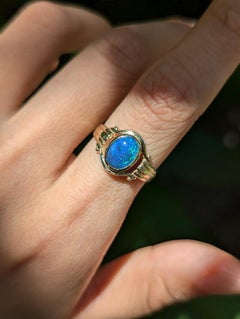 Australian Solid 1ct Black Opal Signet Ring 14K Gold Blue Green Size M.5 / 6.5