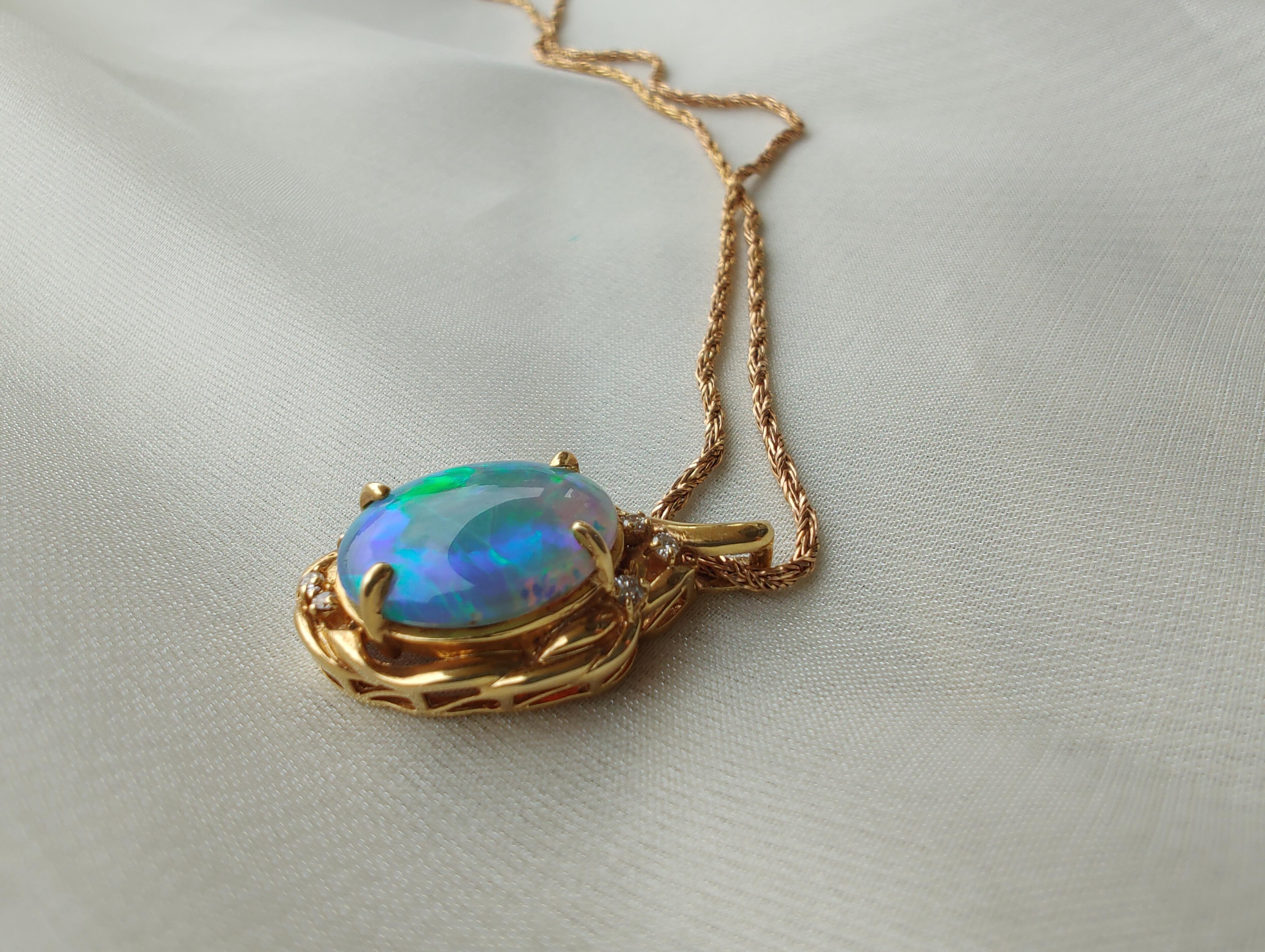 Australian Solid Black Opal Diamond Pendant in 18ct Yellow Gold In New Condition For Sale In LEEDERVILLE, WA
