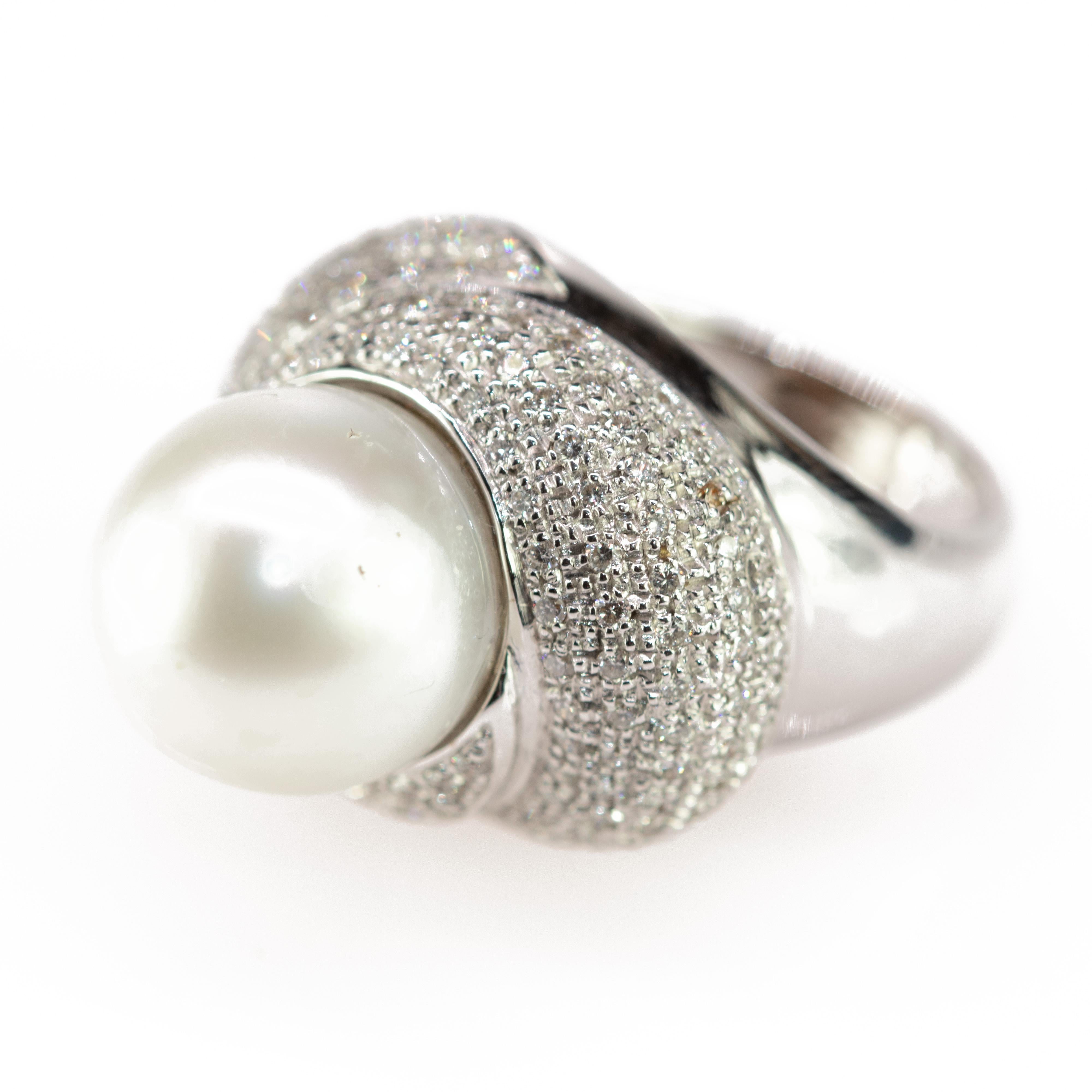 Women's or Men's Japanese Natural Pearl Diamond Pave 18 Karat White Gold Craft Romantic Dome Ring
