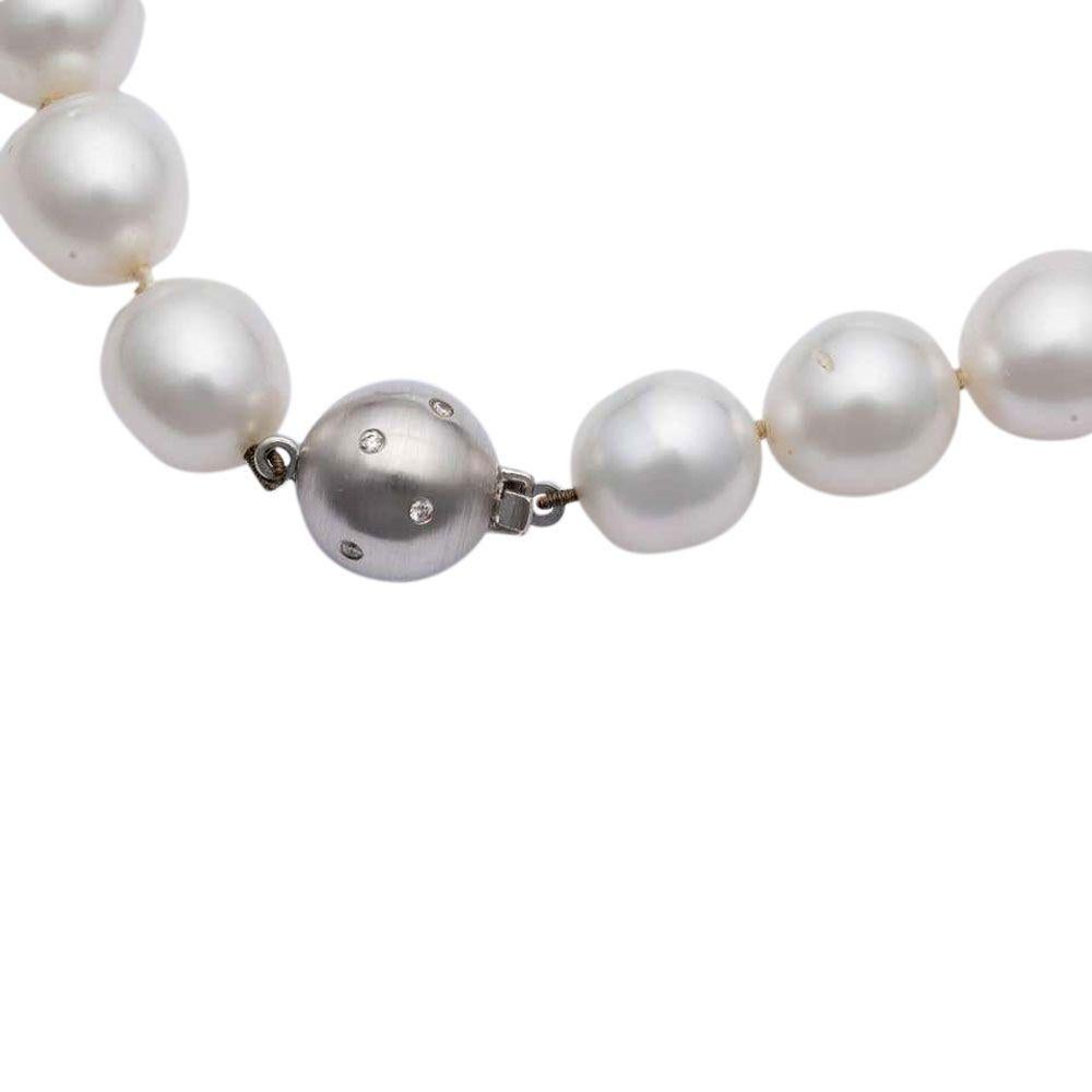 Contemporary Australian South Sea Pearl Strand with 18 Karat White Gold and Diamond Set Clasp For Sale