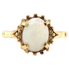 Australischer antiker australischer Verlobungsring aus 18 Karat Gelbgold mit weißem Opal