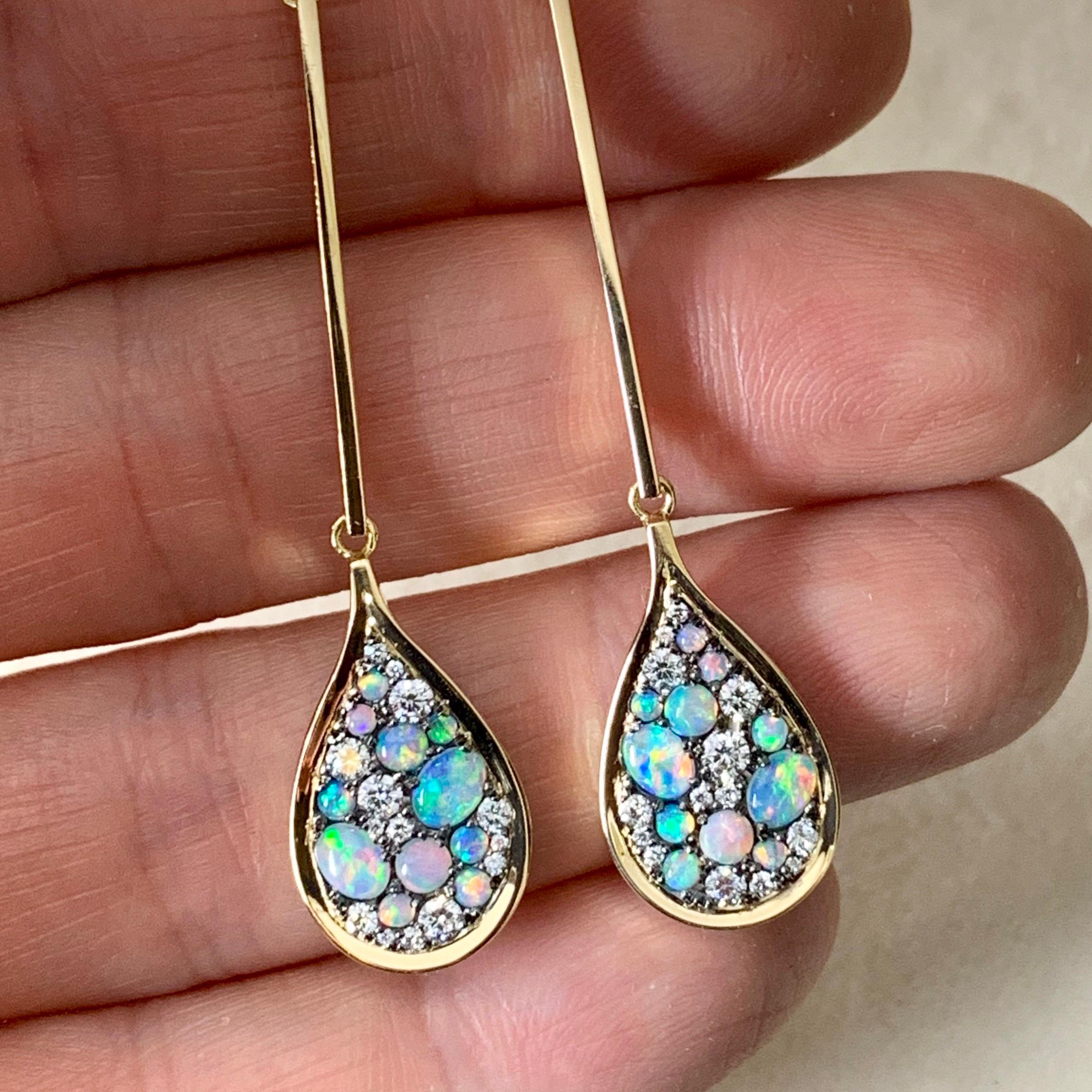 Australian White Opal and White Diamond Pave Long Earrings In New Condition In Antwerp, BE