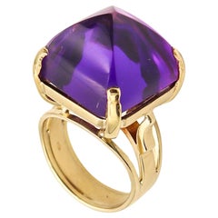 Austria 1970 Modernist Geometric Ring In 14Kt Gold With Vivid Purple Amethyst