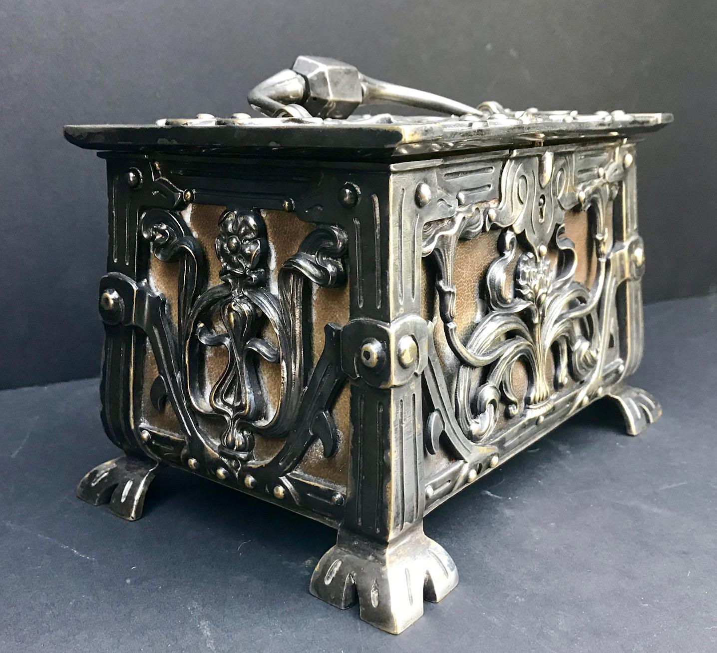 Austria/France Art Nouveau Silvered Heavy Bronze Jewelry Box Casket, circa 1900 9