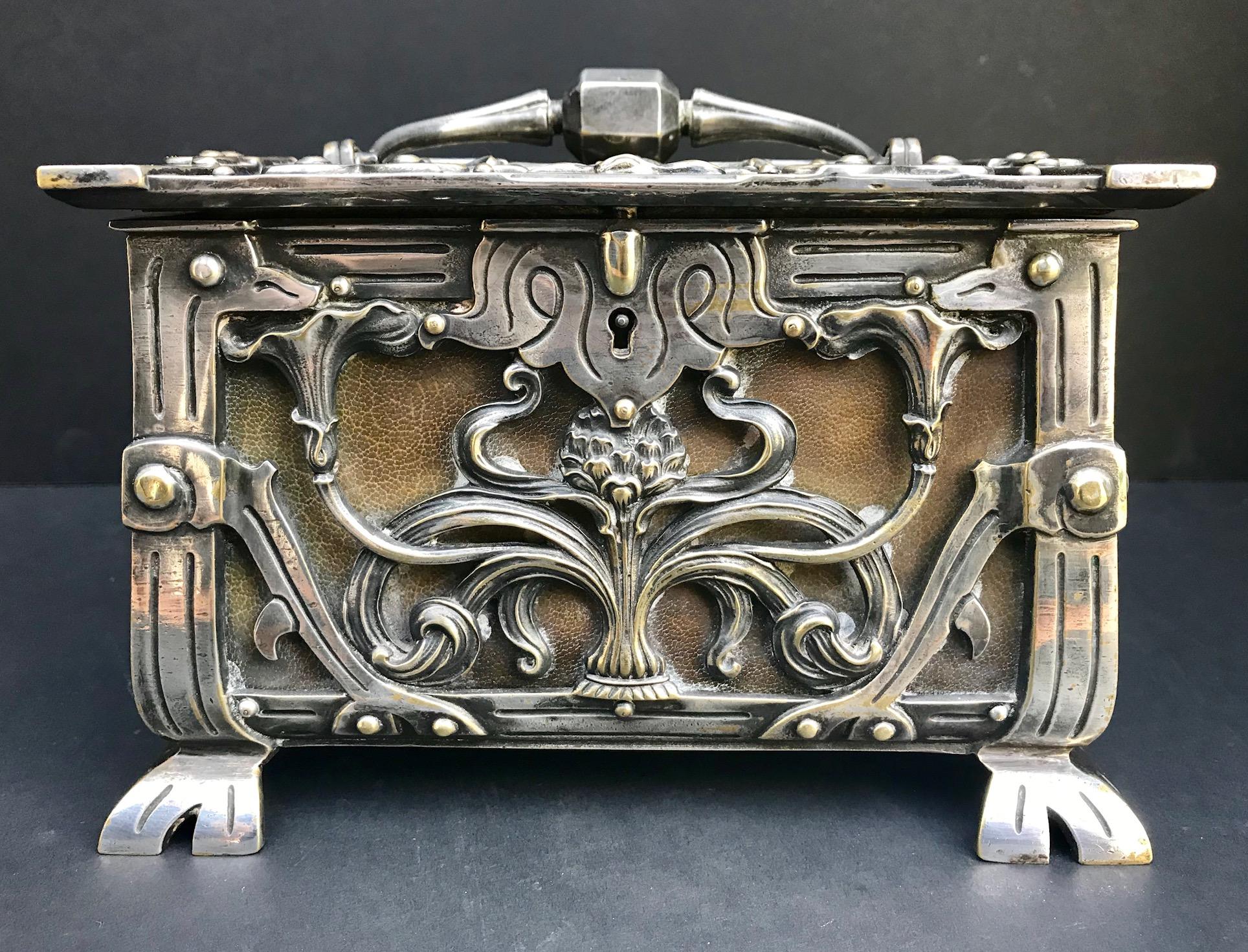 European Austria/France Art Nouveau Silvered Heavy Bronze Jewelry Box Casket, circa 1900
