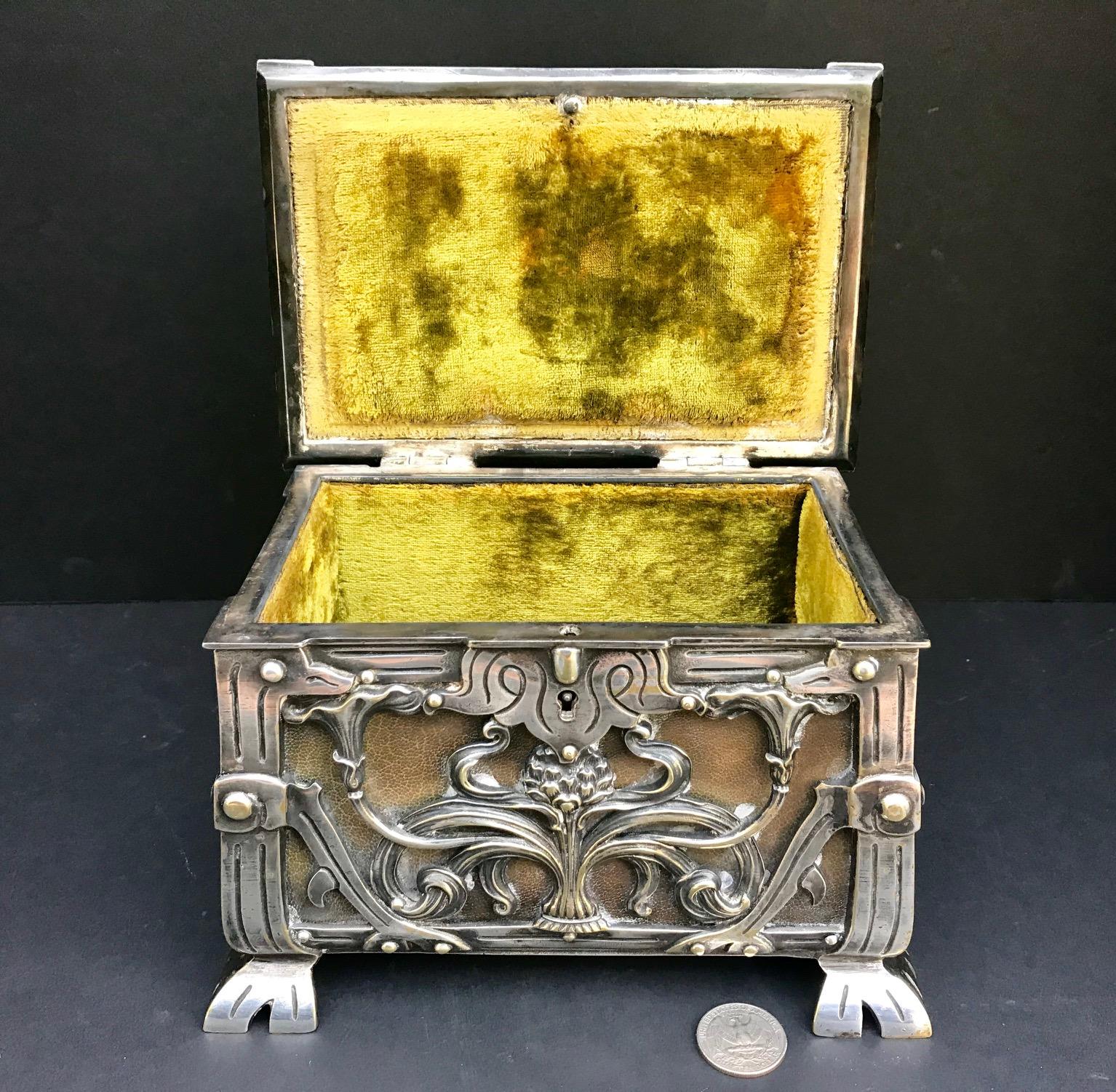 20th Century Austria/France Art Nouveau Silvered Heavy Bronze Jewelry Box Casket, circa 1900