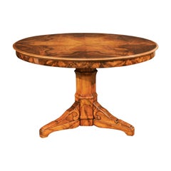 Austrian 1880s Walnut Round Top Dining Table with Radiating Veneer