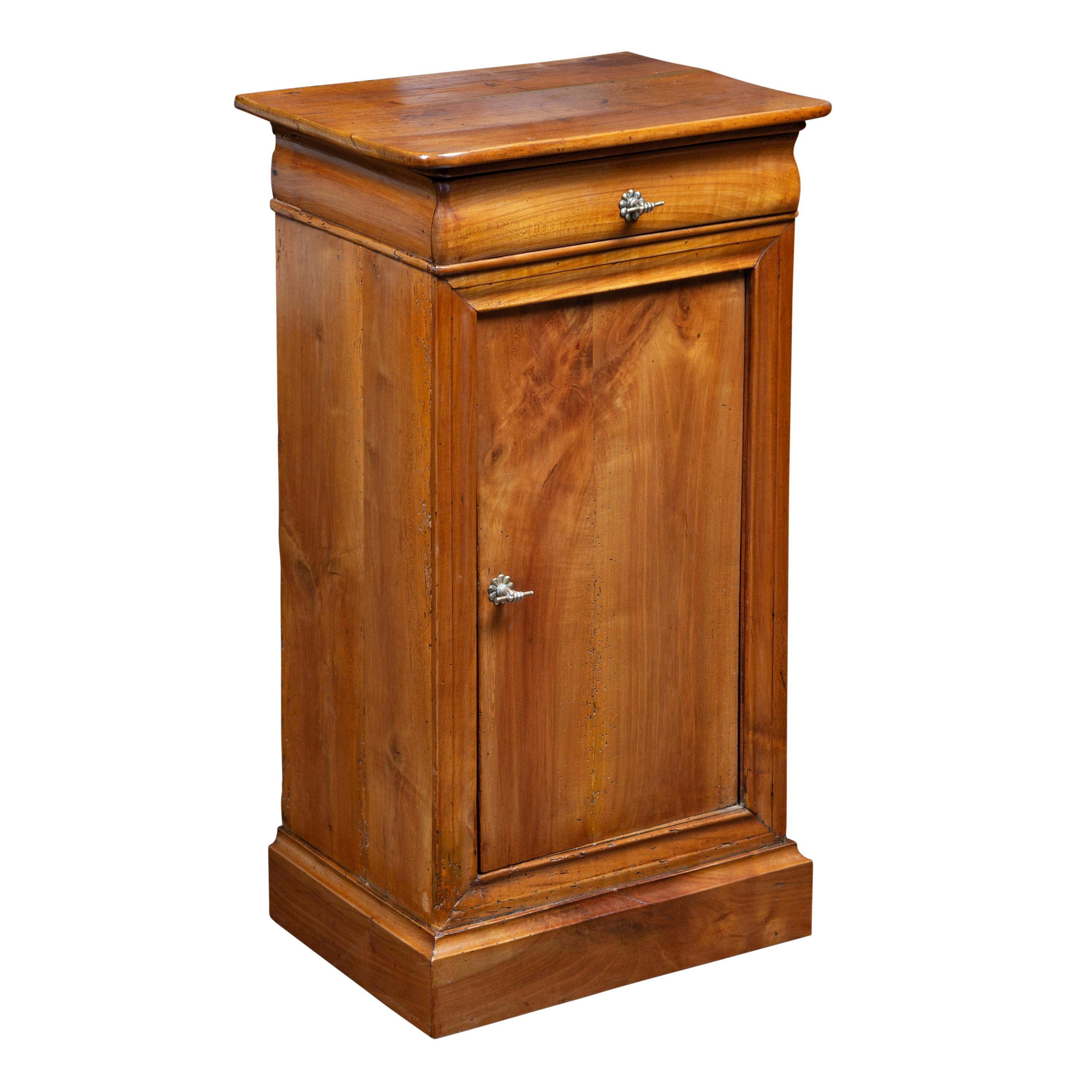 Austrian 1870s Biedermeier Style Walnut Bedside Cabinet with Door and Drawer