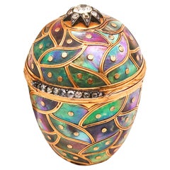 Austrian 18th Century Egg Shaped Box In 18Kt Gold With Diamonds & Abalone Shell
