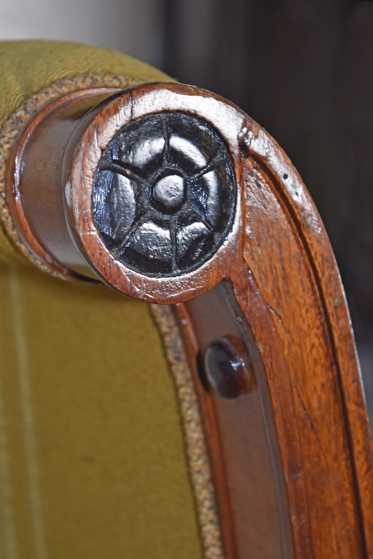 Fauteuil de bibliothèque Biedermeier en acajou de style autrichien du XIXe siècle en vente 5