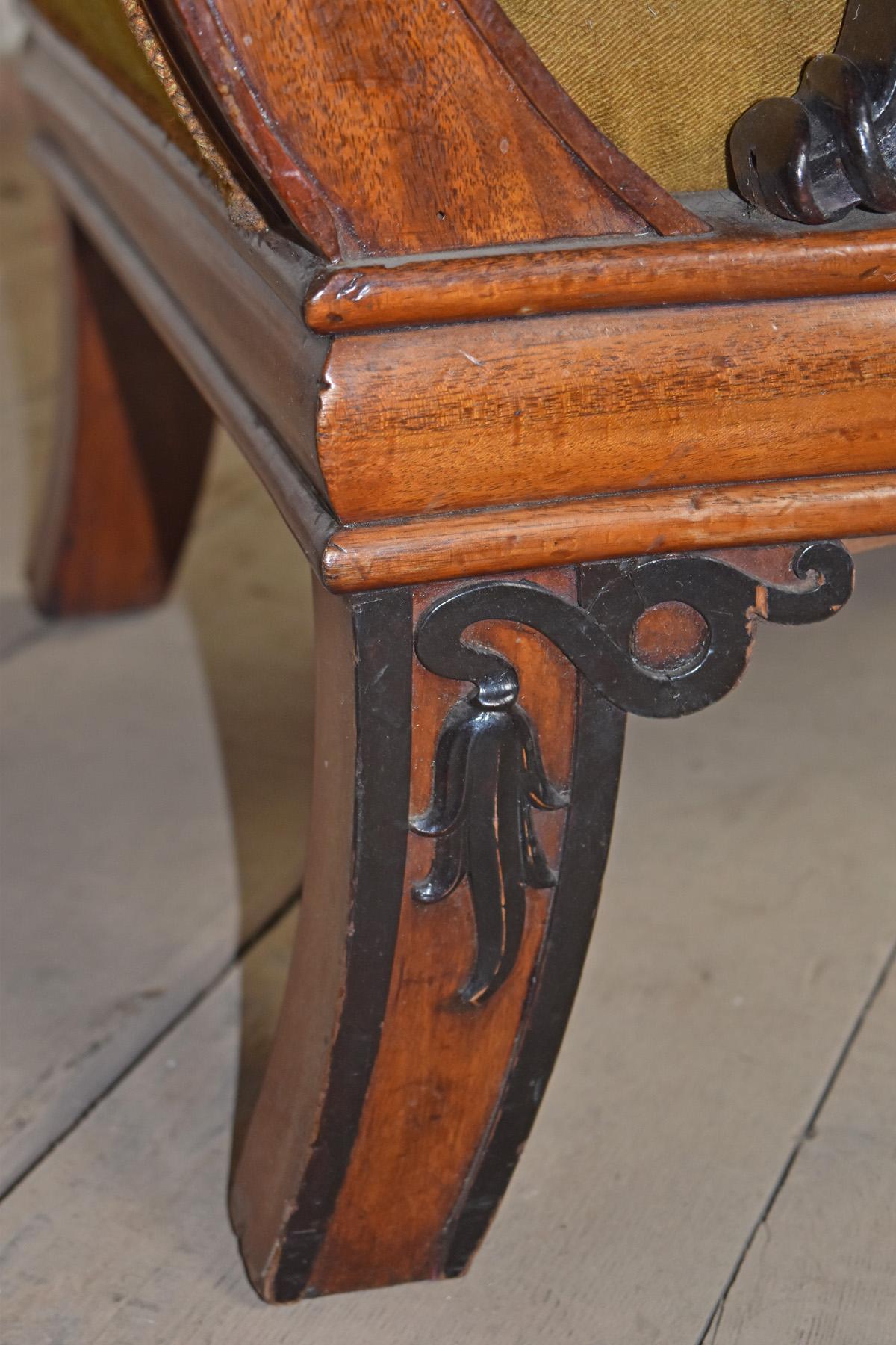 Fauteuil de bibliothèque Biedermeier en acajou de style autrichien du XIXe siècle en vente 6