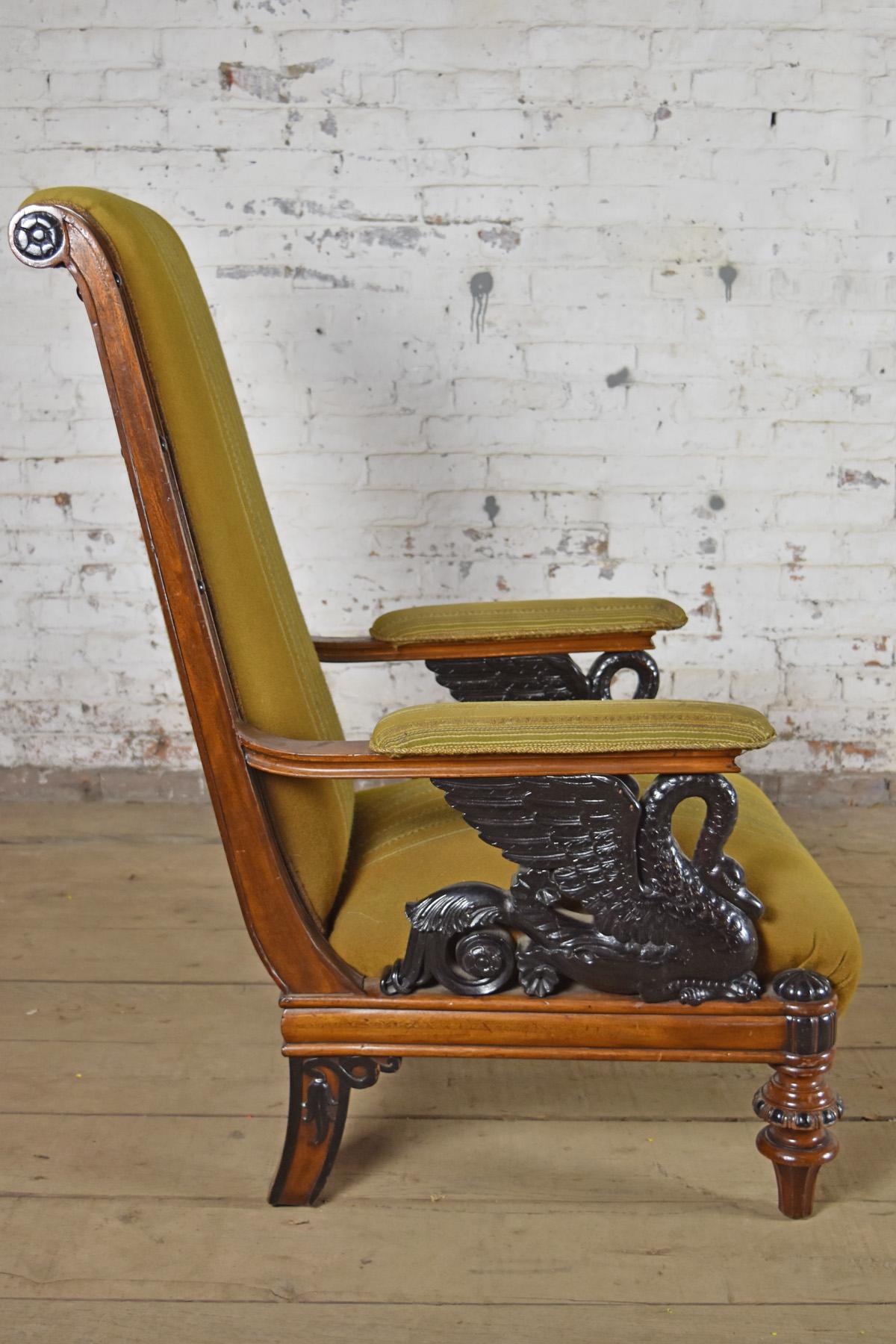 Autrichien Fauteuil de bibliothèque Biedermeier en acajou de style autrichien du XIXe siècle en vente