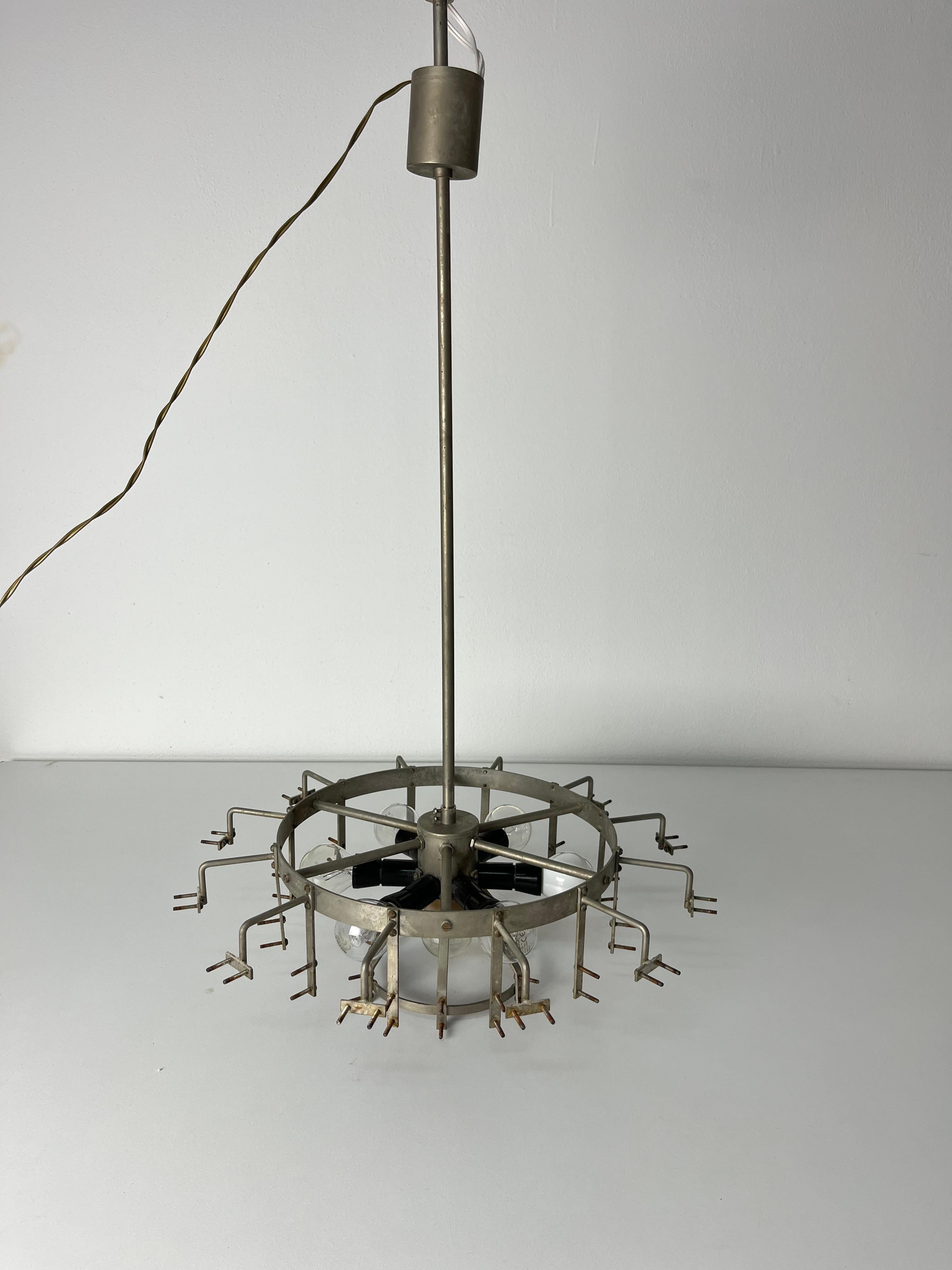 Araña austriaca de 7 luces de vidrio esmerilado atribuida a Stölzle, años 60 en venta 12