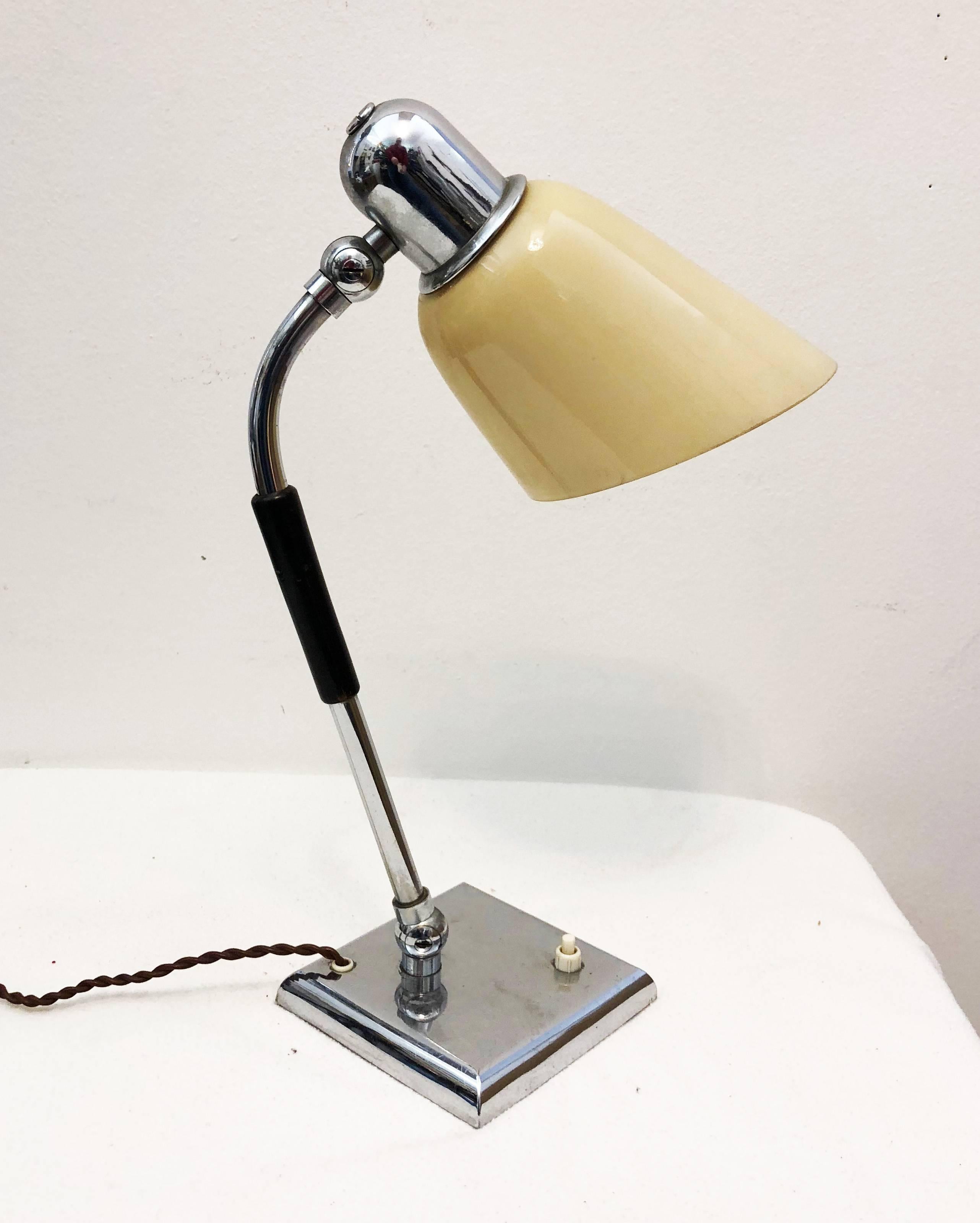 Austrian Adjustable Art Deco Table or Desk Lamp In Excellent Condition In Vienna, AT