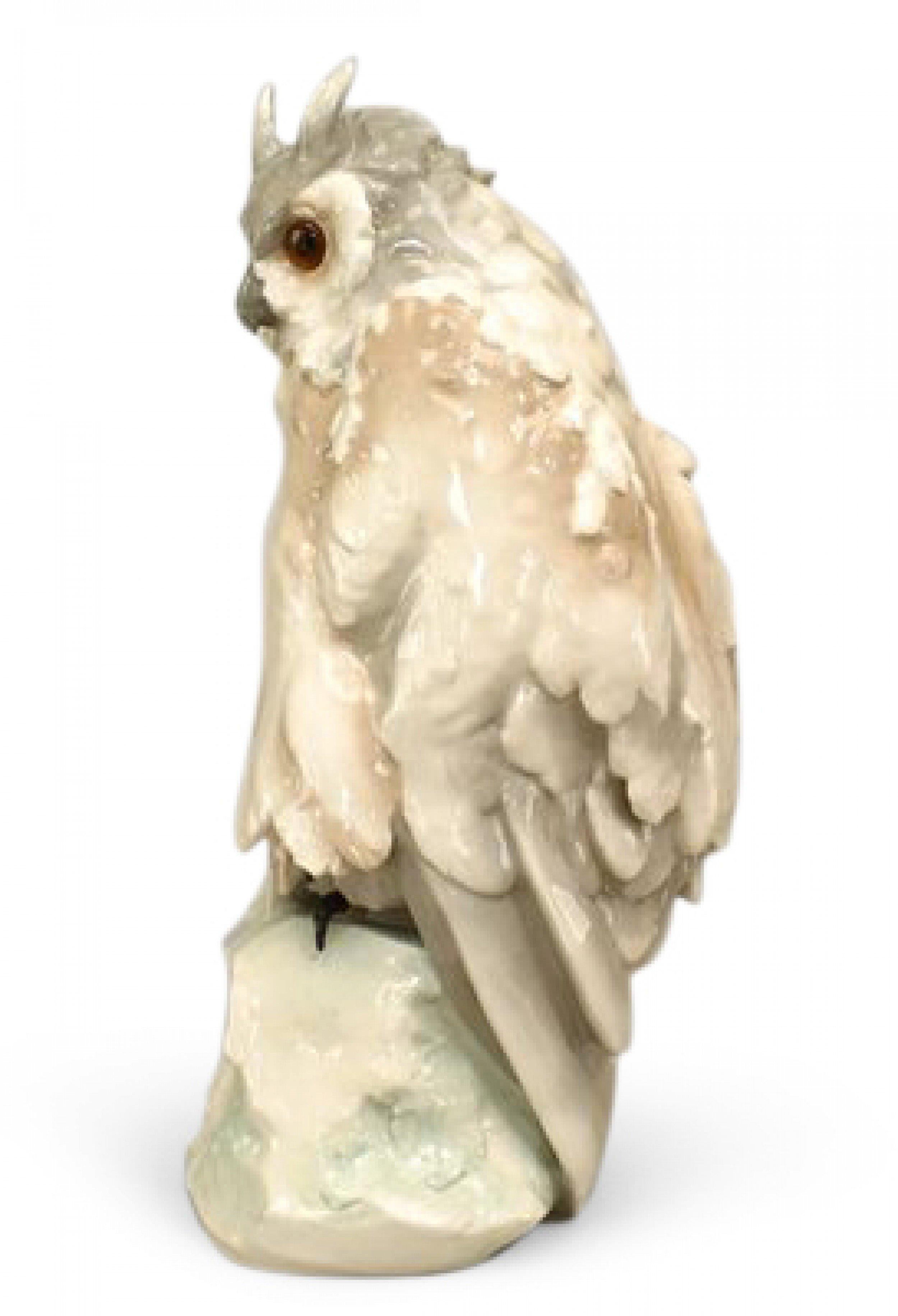 Austrian Amphora Porcelain Owl In Good Condition For Sale In New York, NY