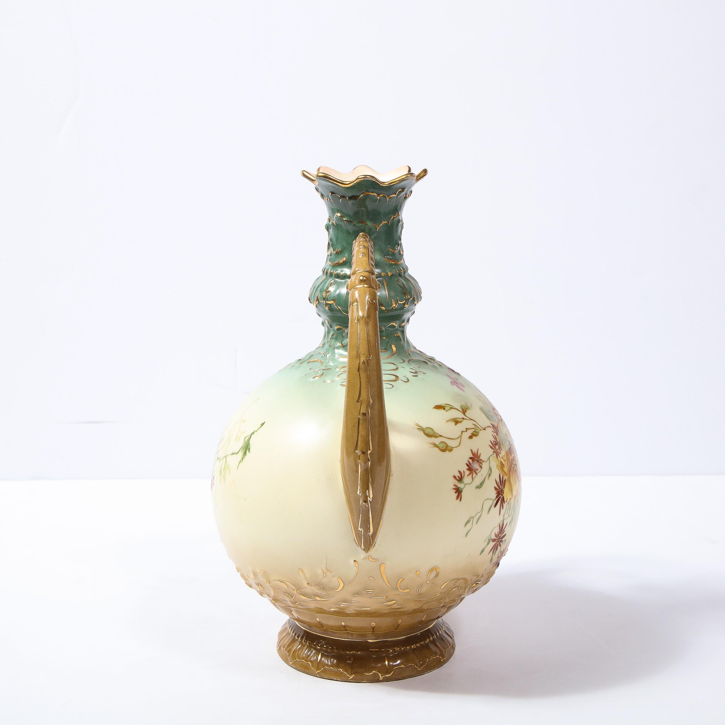 Vase à poignée Art nouveau autrichien ancien peint à la main par EW en vente 5
