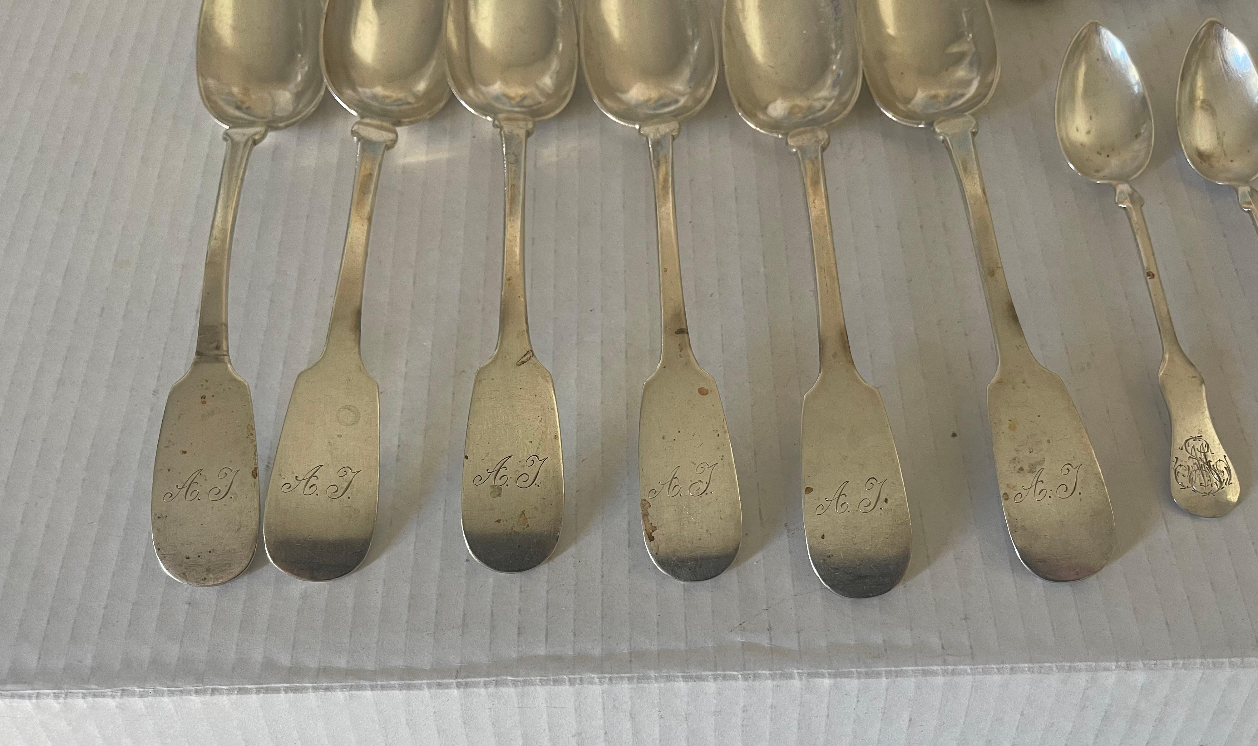 Milieu du XIXe siècle Couverts autrichiens anciens de 6 personnes en vente