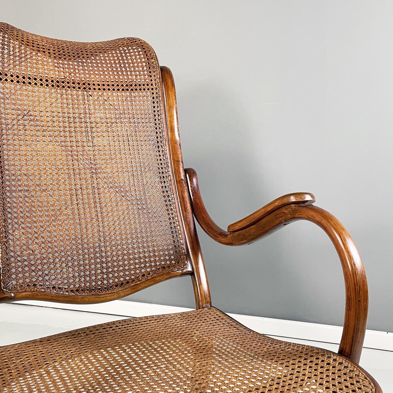 Austrian Armchair with Dark Brown Straw and Solid Wood in Thonet Style, 1900s For Sale 2