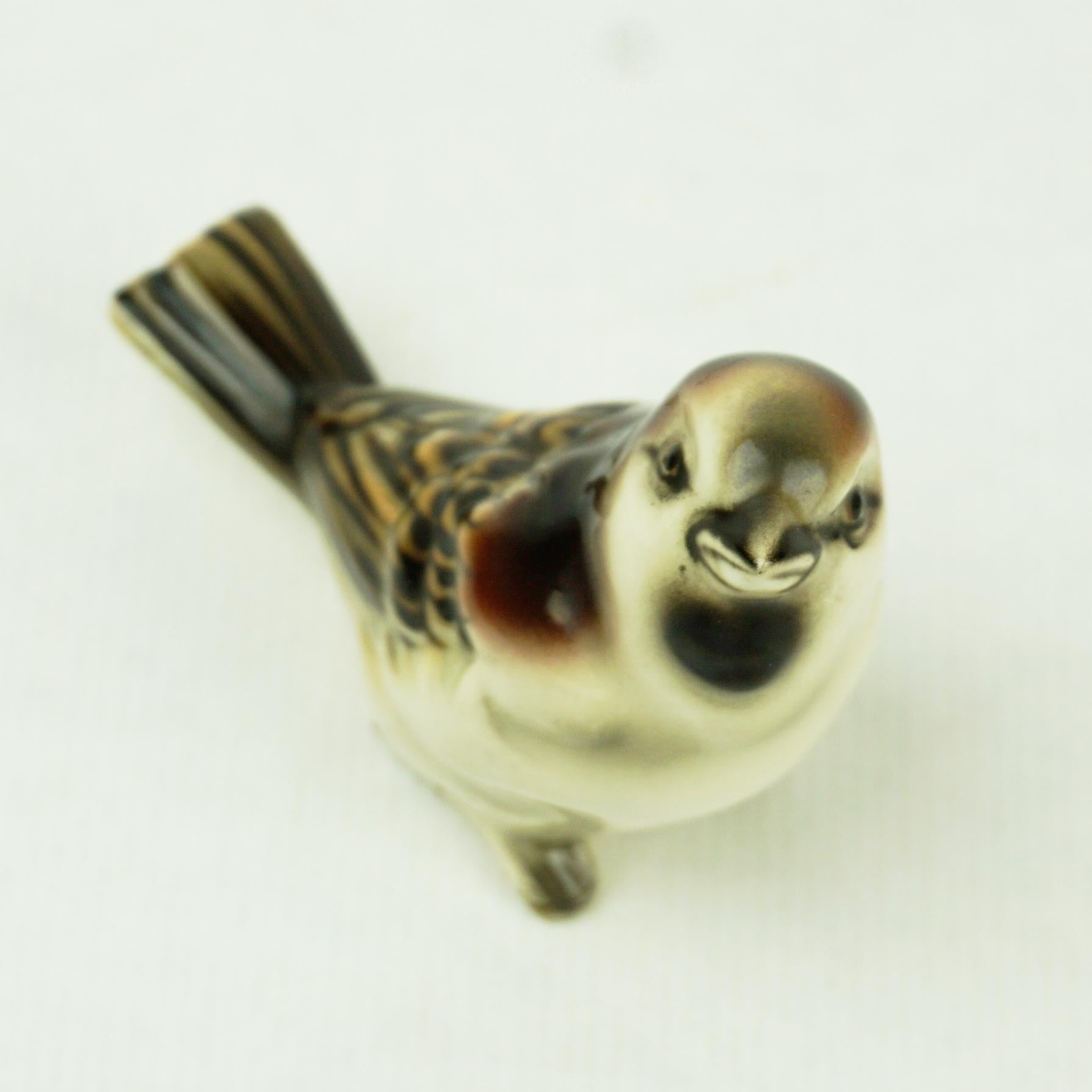 Austrian Art Deco Glazed Ceramic Sparrow by Eduard Klablena For Sale 4