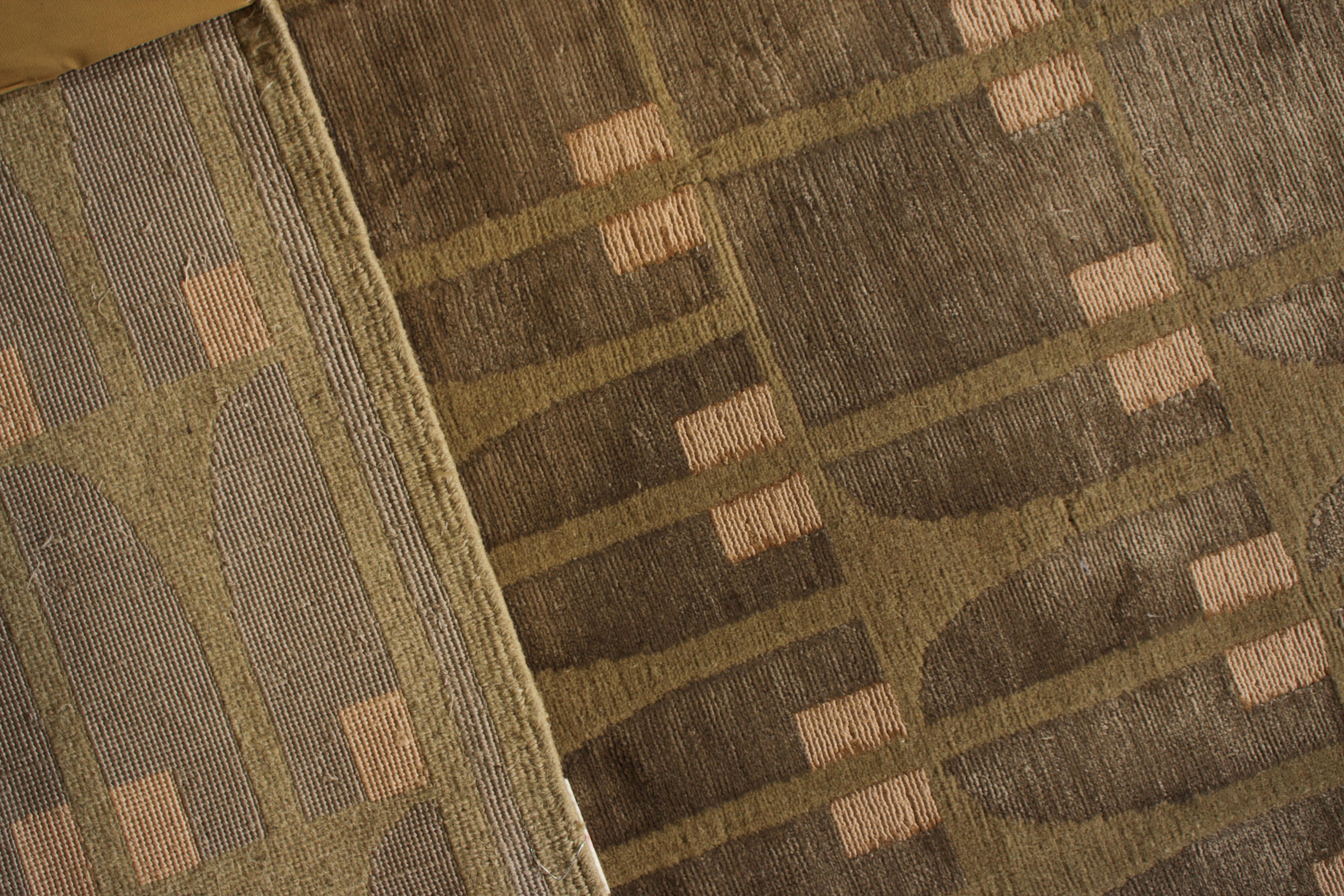 Österreichischer Teppich & Kelim-Teppich im Art-déco-Stil aus grüner Wolle und Seide, maßgefertigt (Handgeknüpft) im Angebot
