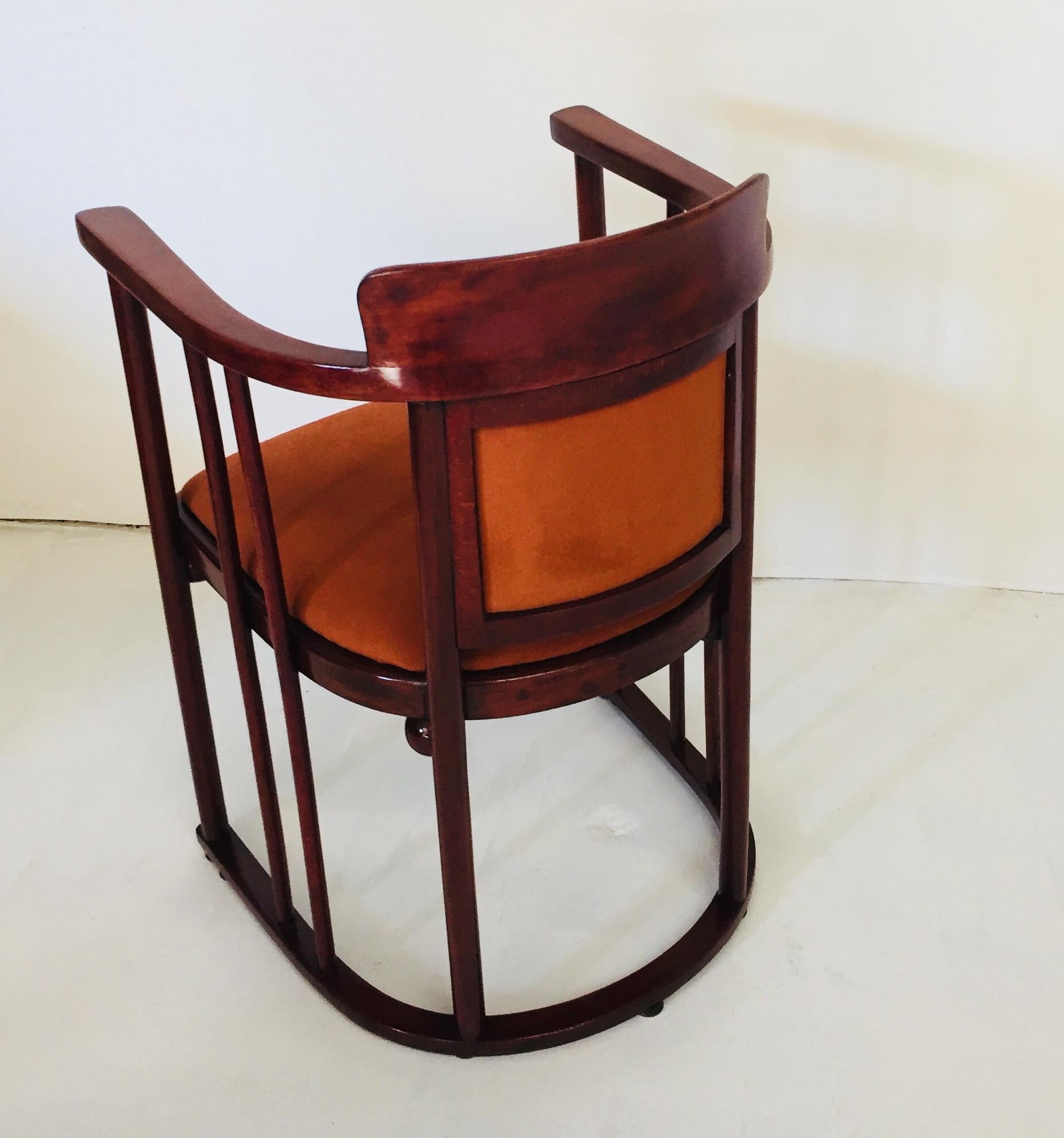 Austrian Art Nouveau Barrel Chair Josef Hoffmann Bent Wood for Kohn In Good Condition In Miami, FL