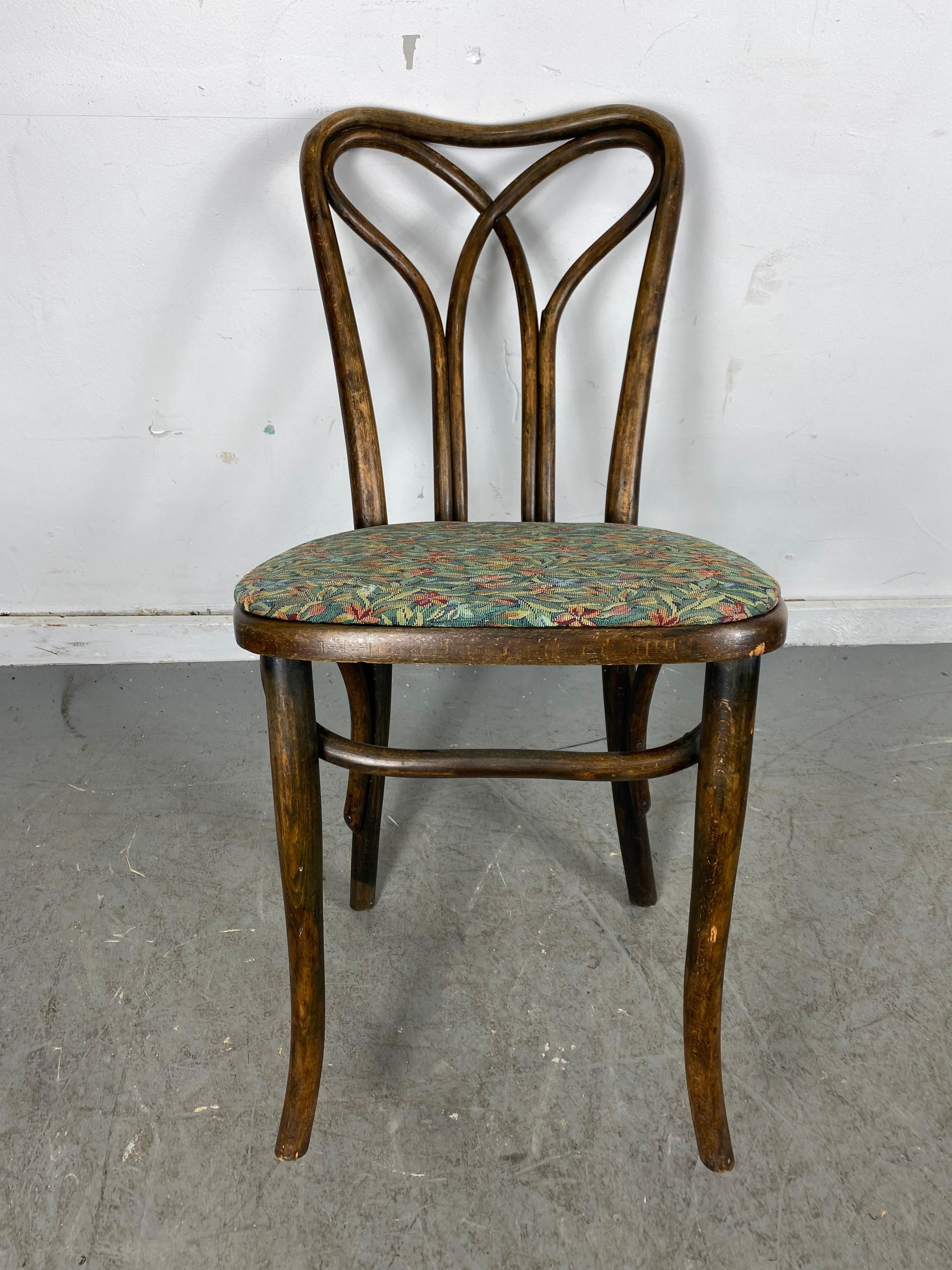 Austrian Art Nouveau Bentwood Side Chair Attributed to J & J Kohn, Early 1900's In Good Condition For Sale In Buffalo, NY