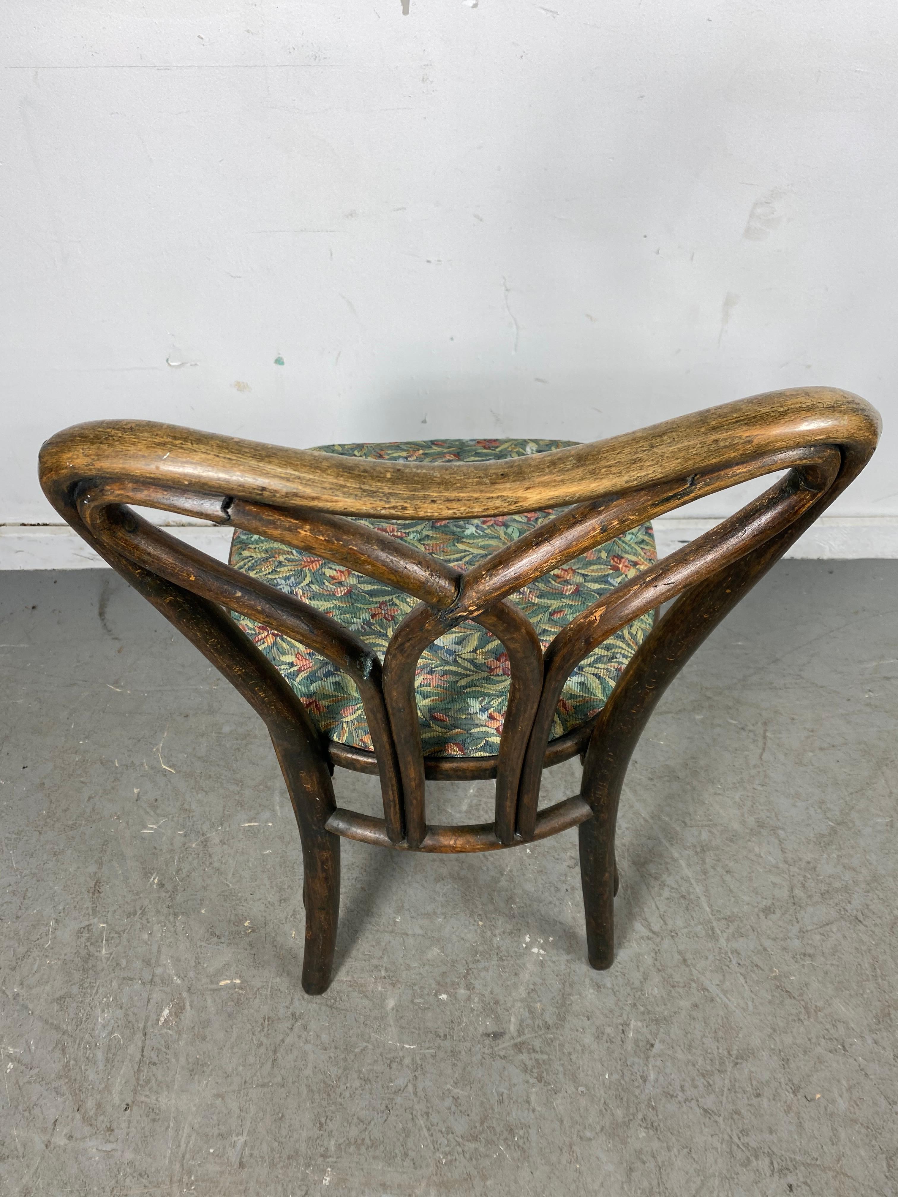 Early 20th Century Austrian Art Nouveau Bentwood Side Chair Attributed to J & J Kohn, Early 1900's For Sale