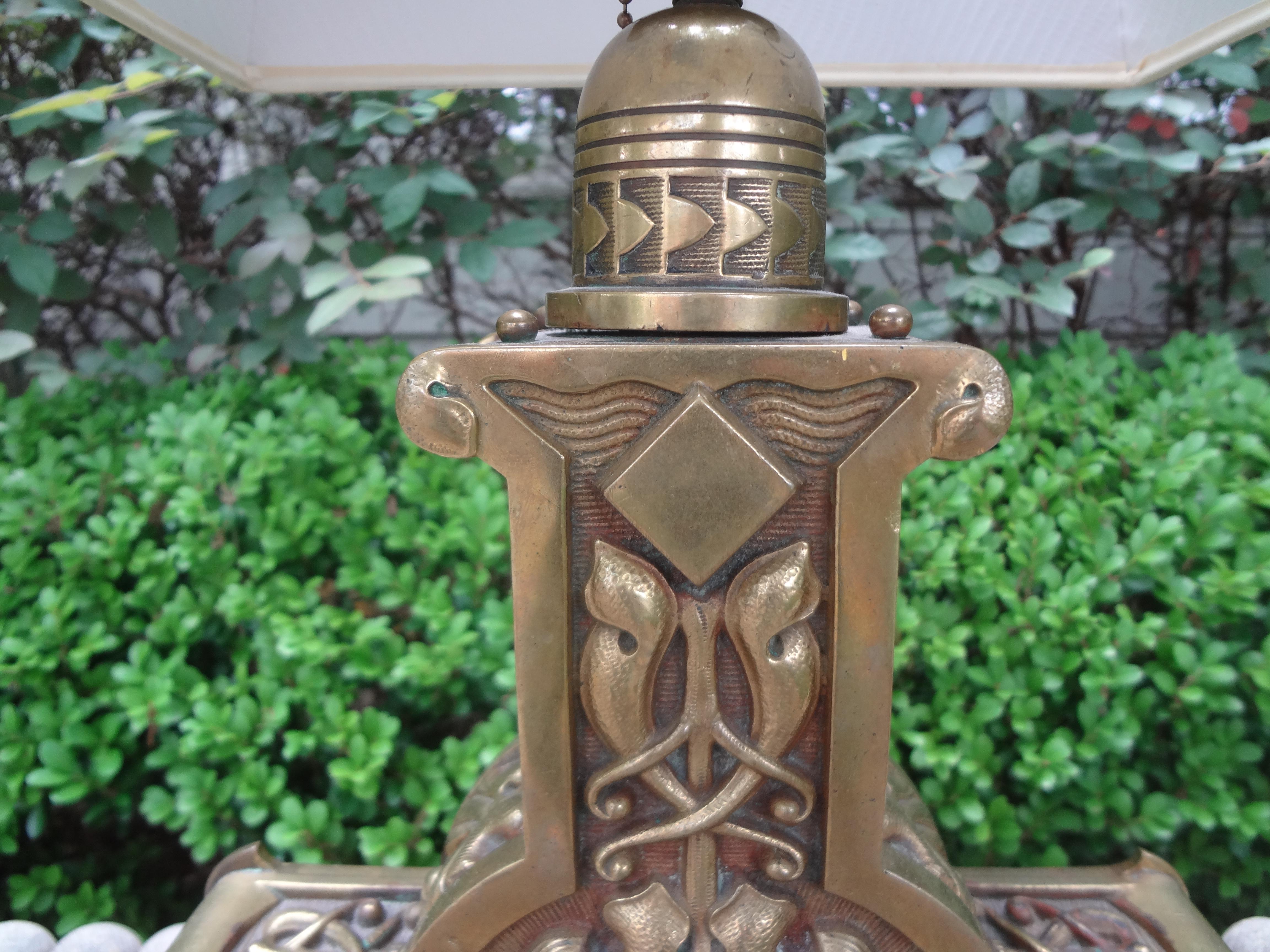 Early 20th Century Austrian Art Nouveau Bronze Lamp For Sale