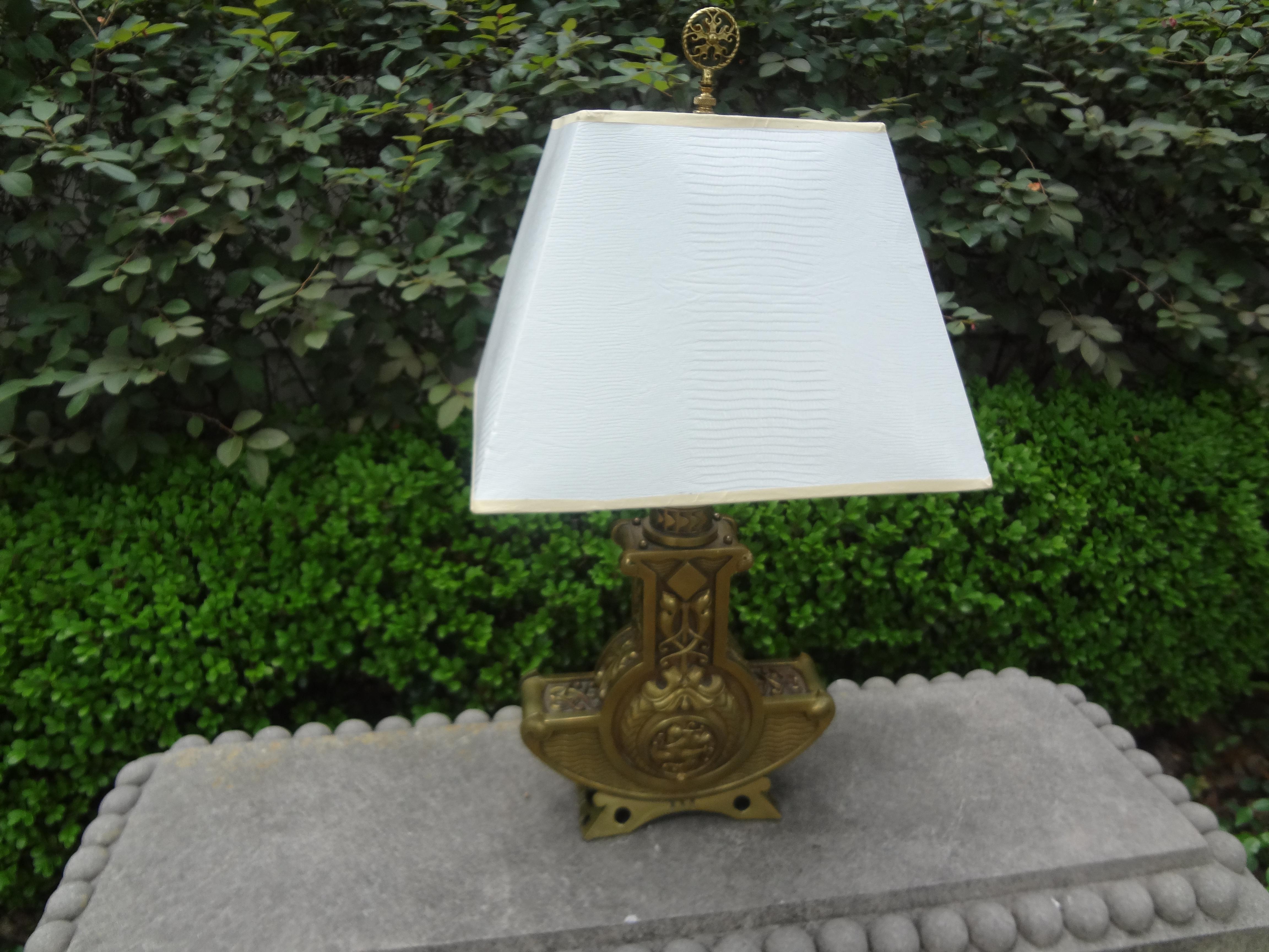 Lampe Art Nouveau autrichienne en bronze en vente 1
