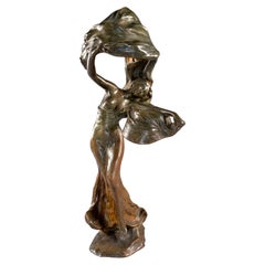 Lampe sculpturale autrichienne Art Nouveau Loïe Fuller en bronze par Peter Tereszczuk