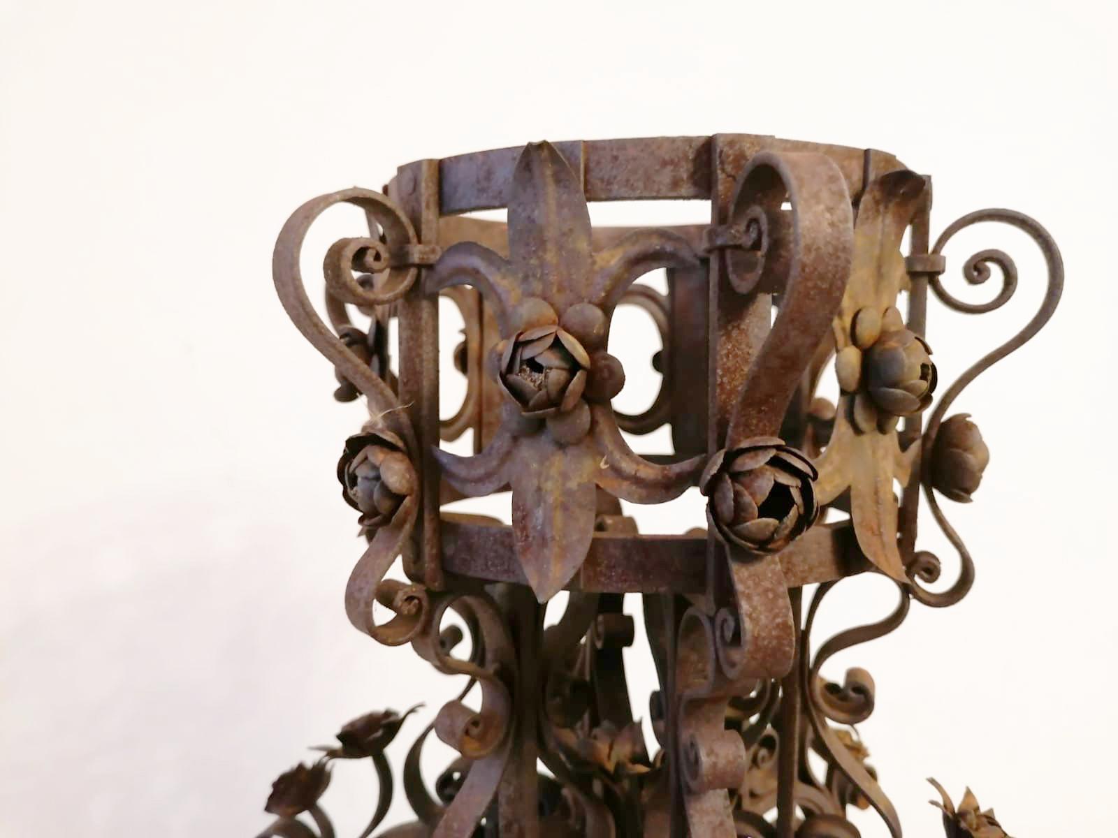 Early 20th Century Austrian Art Nouveau Forged Iron Flower Stand For Sale
