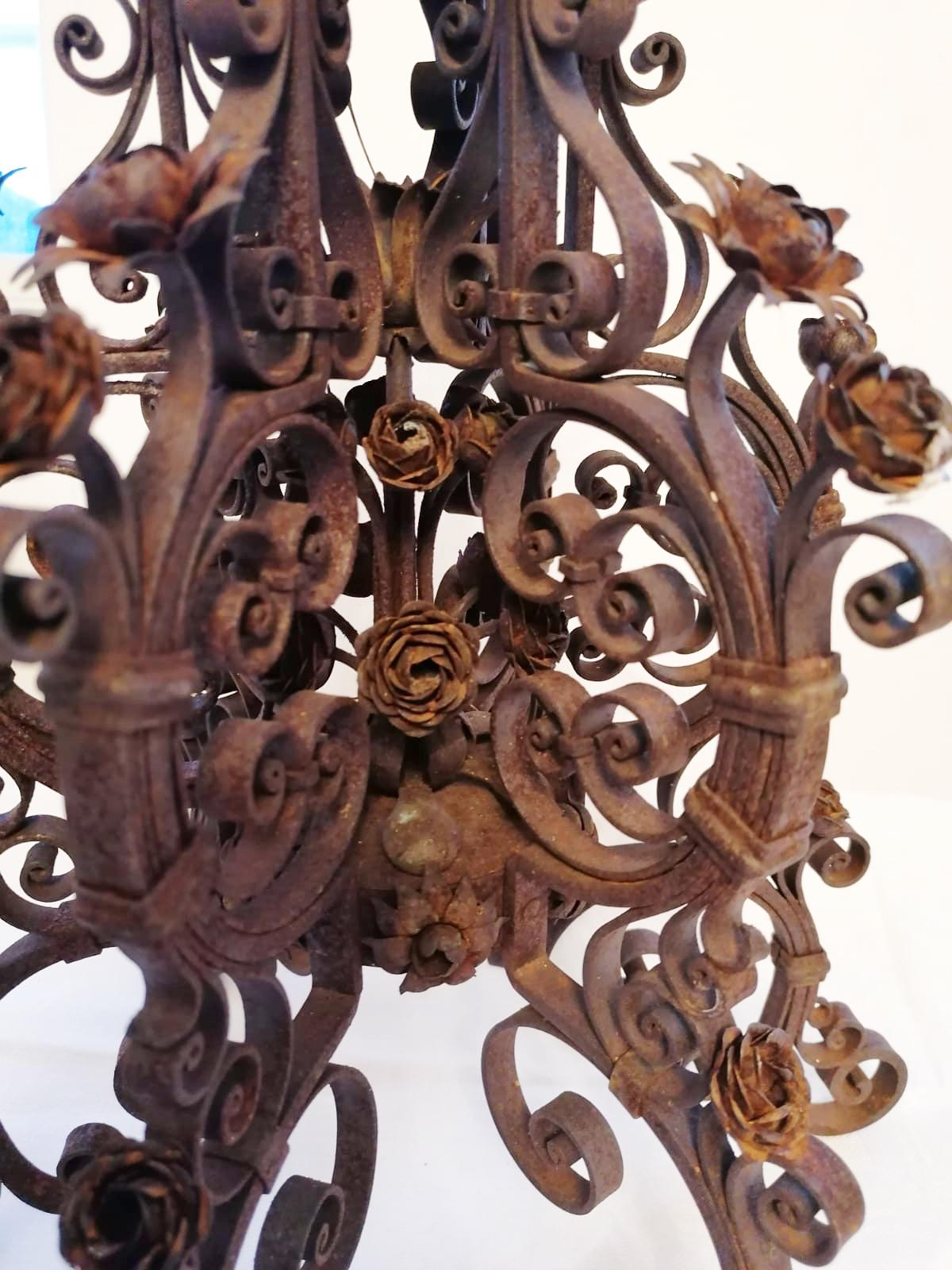 Austrian Art Nouveau Forged Iron Flower Stand For Sale 1