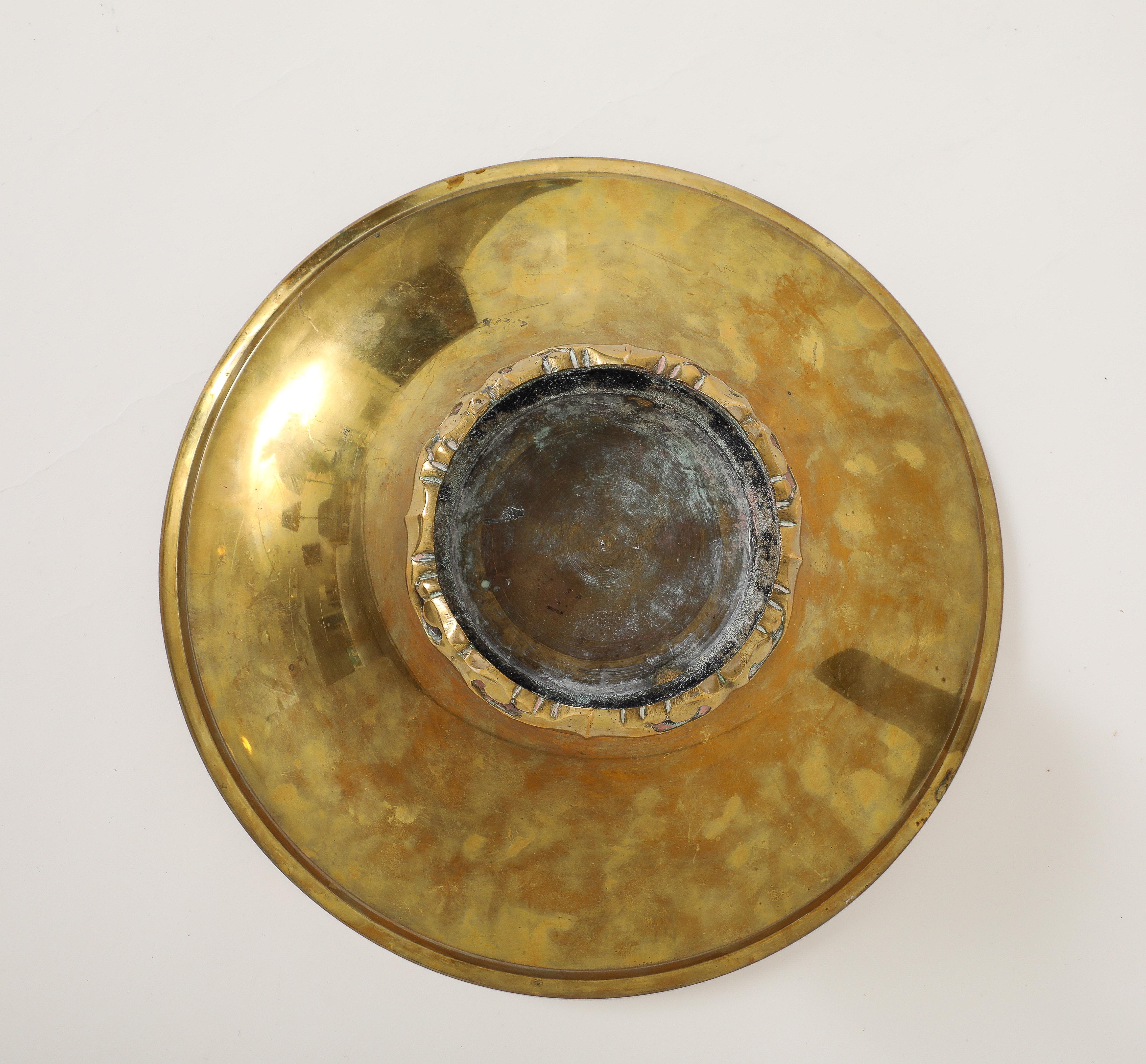 Österreichische Jugendstil-Schale aus schwerem Messing im Angebot 5