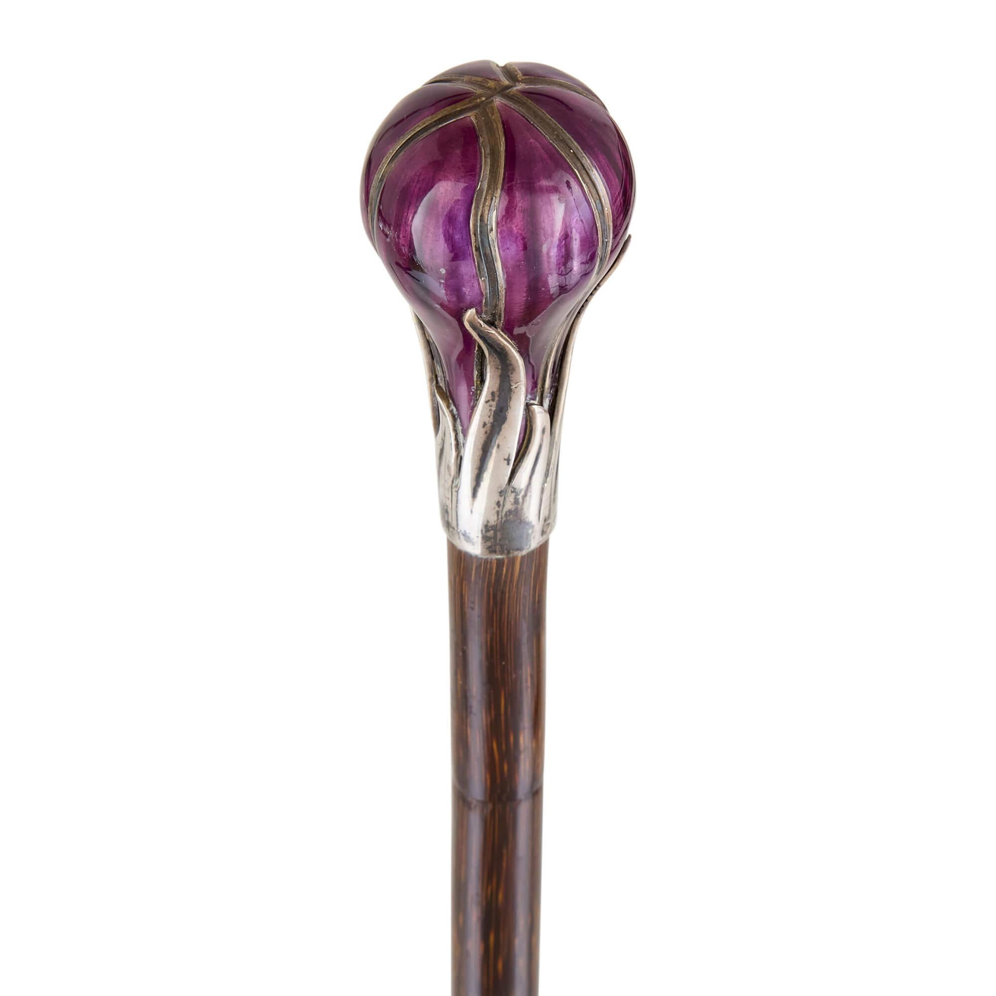 Autrichien Canne Art nouveau autrichienne en argent et émail de Georg Adam Scheid en vente