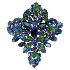 Aurore autrichienne Broche du milieu du siècle