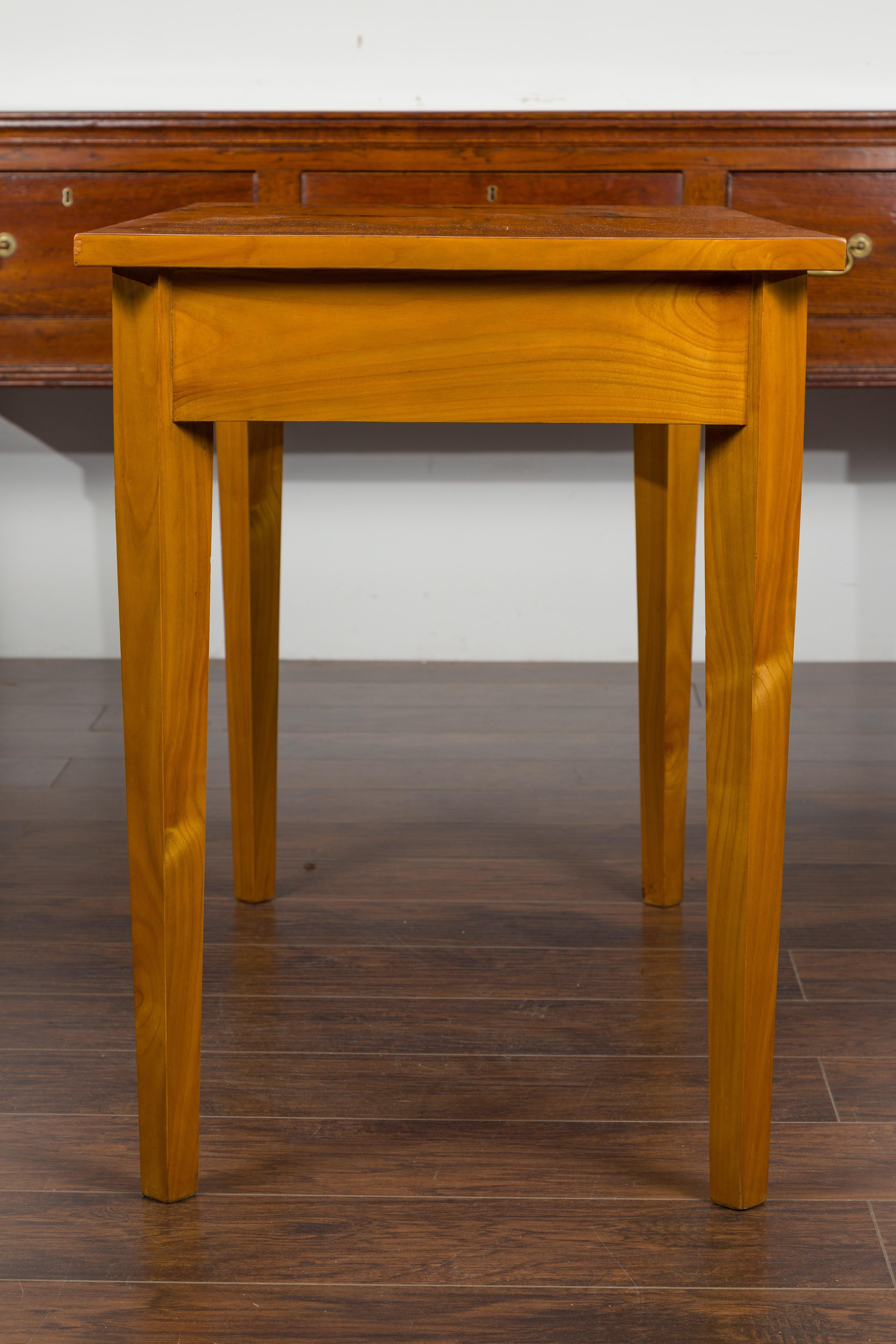 Austrian Biedermeier 1840s Walnut Desk with Three Drawers and Ebonized Accents For Sale 16