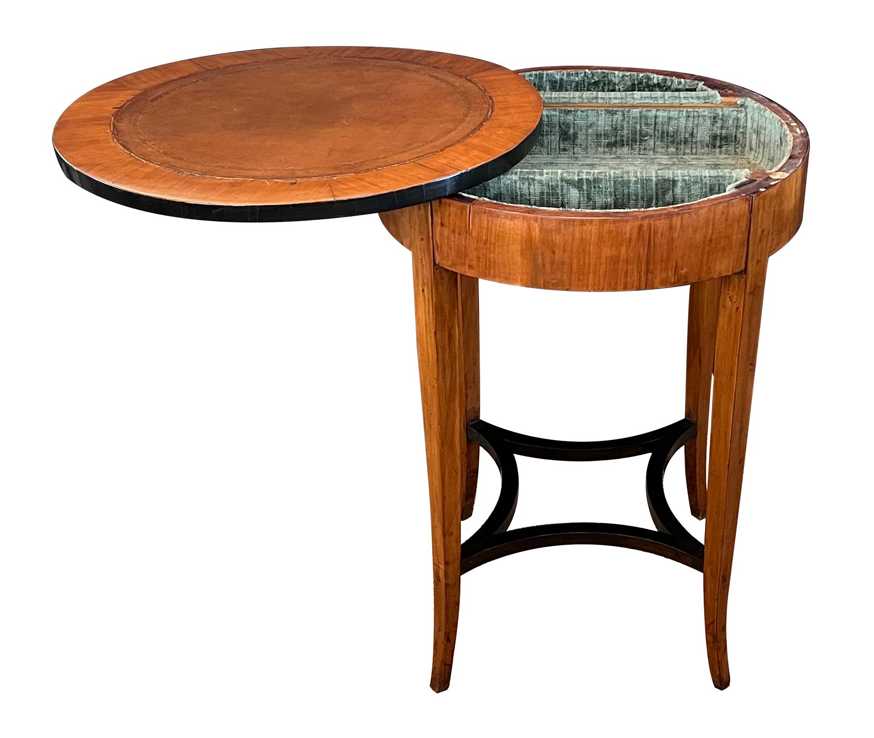Austrian Biedermeier Circular Work Table with Ebonized Highlights In Good Condition For Sale In San Francisco, CA