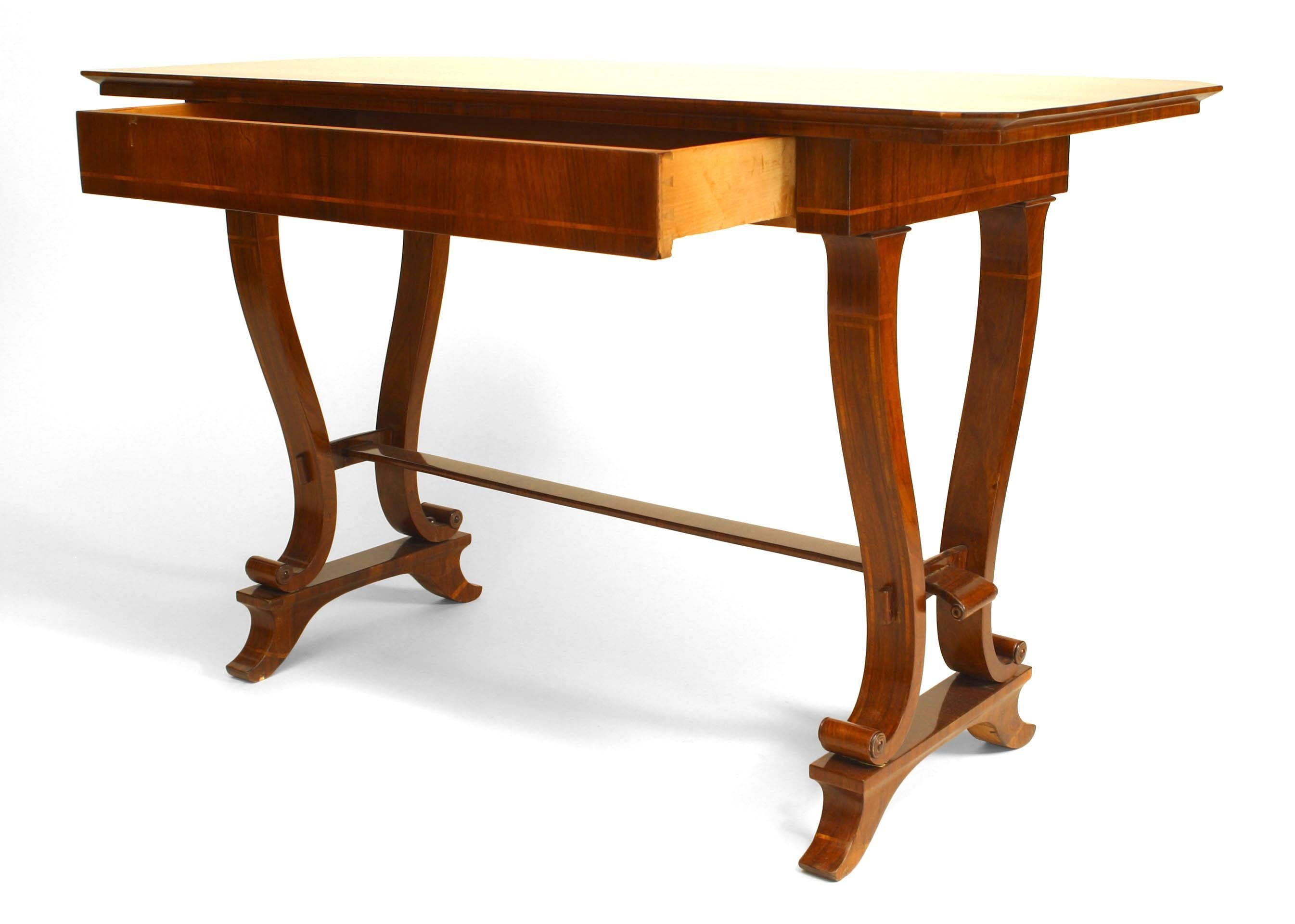Austrian Biedermeier Walnut Davenport Table In Good Condition For Sale In Queens, NY